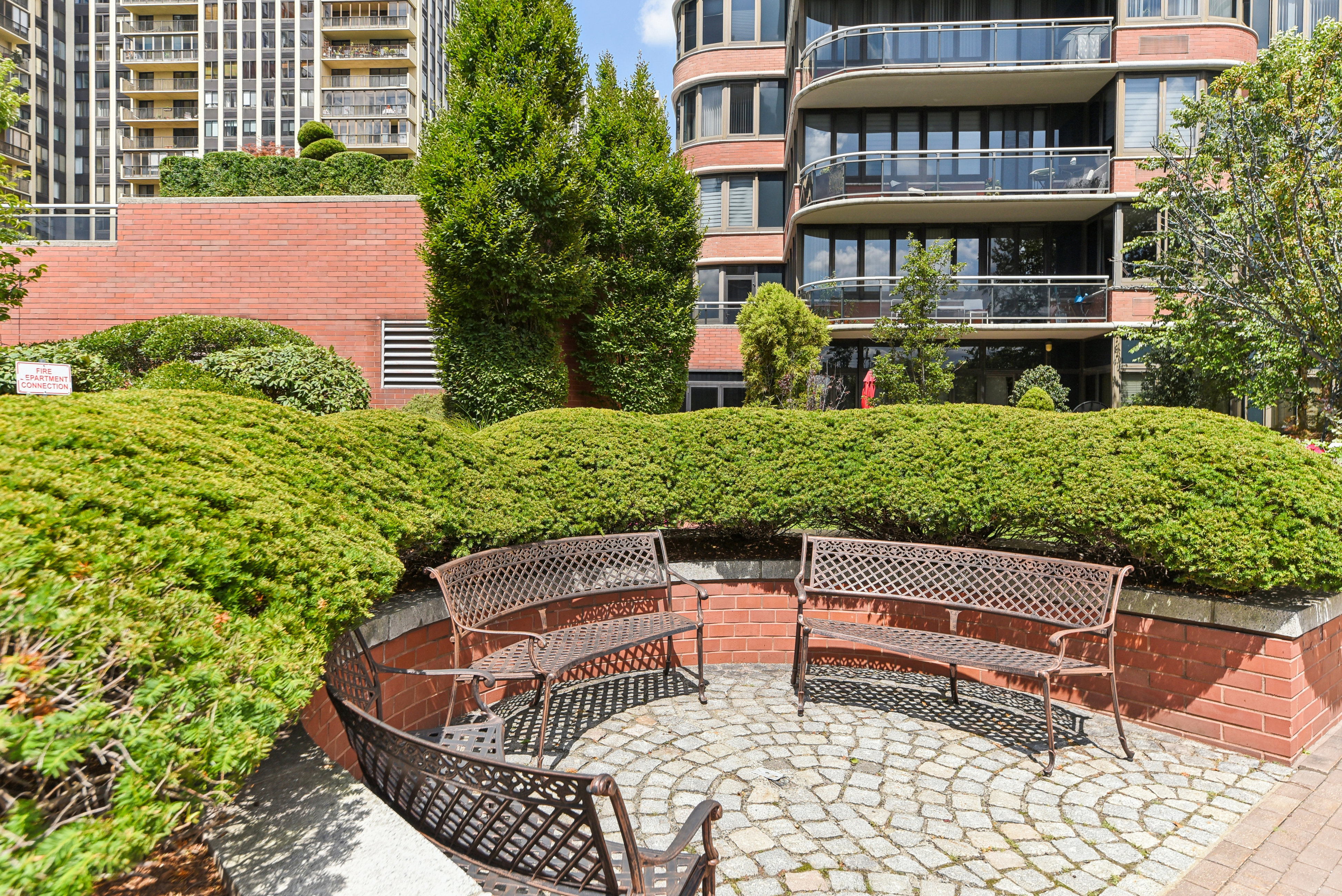 100 Carlyle Drive Unit# 12HN