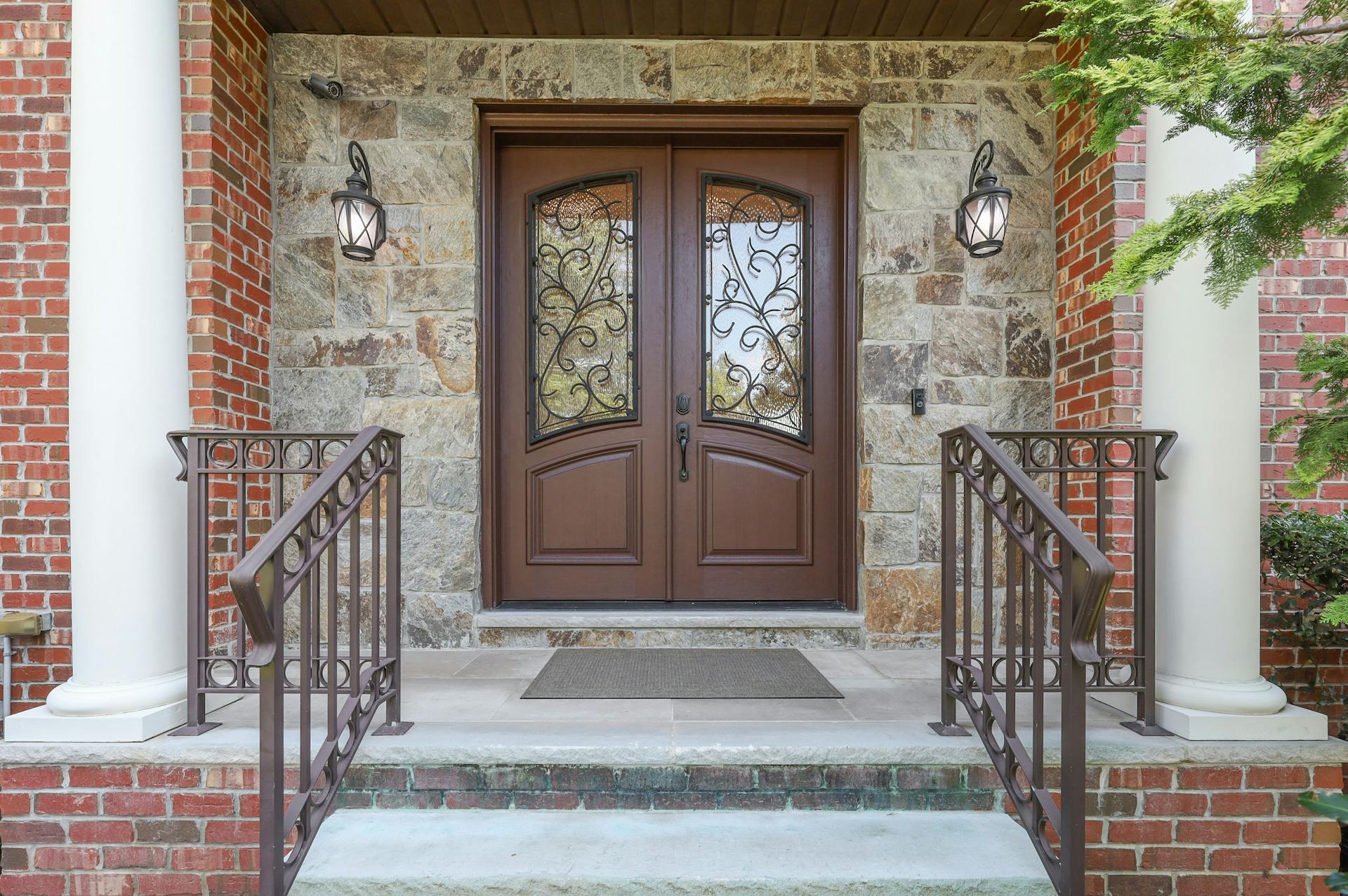 12 Willow Drive 