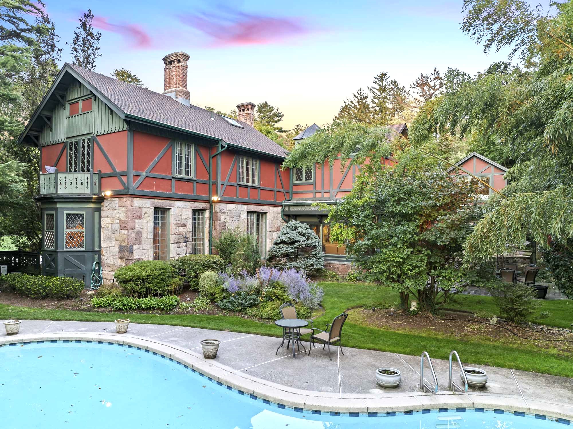 20 Forest Road