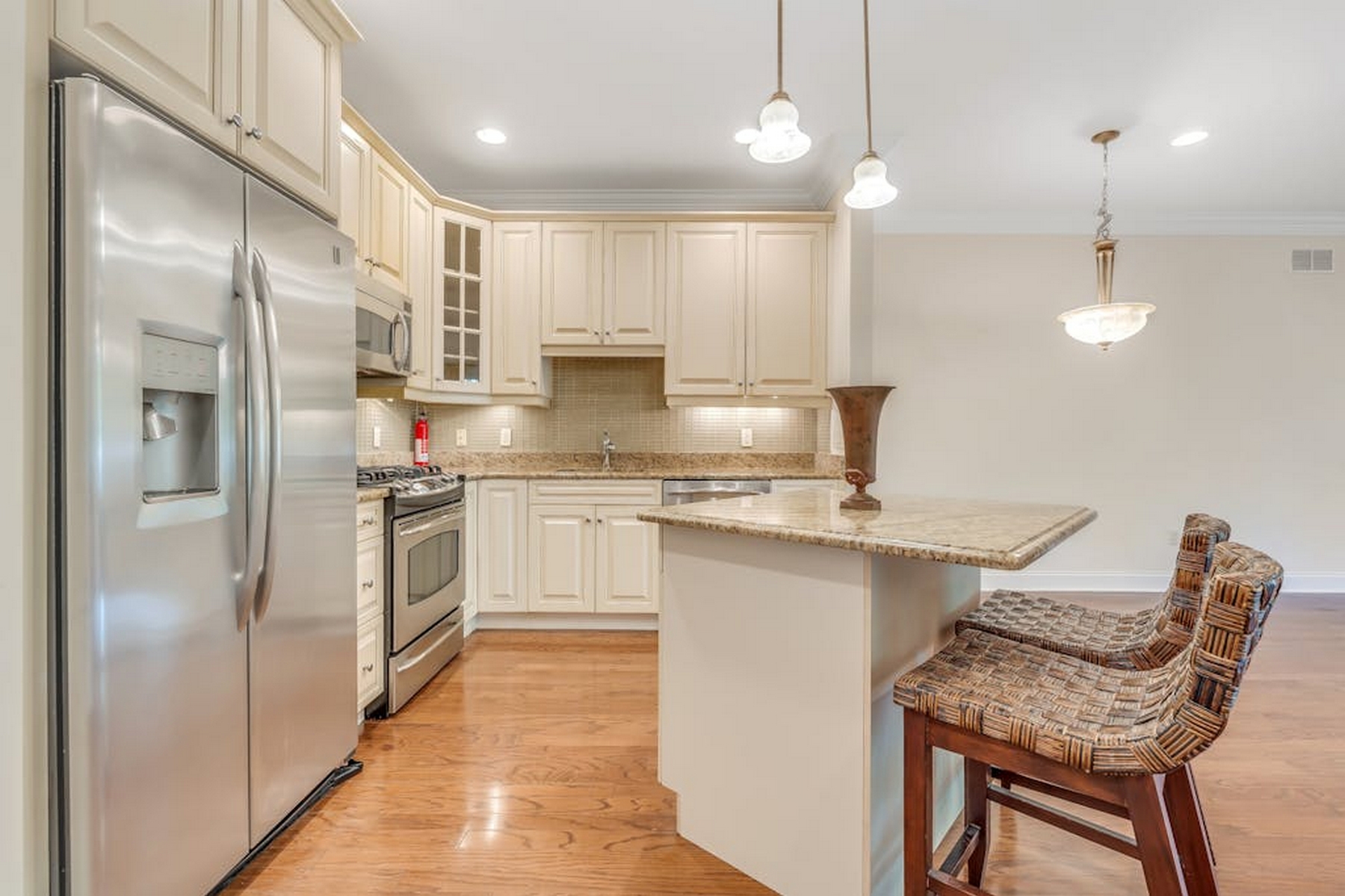 5 Tenakill Park E Unit# 104