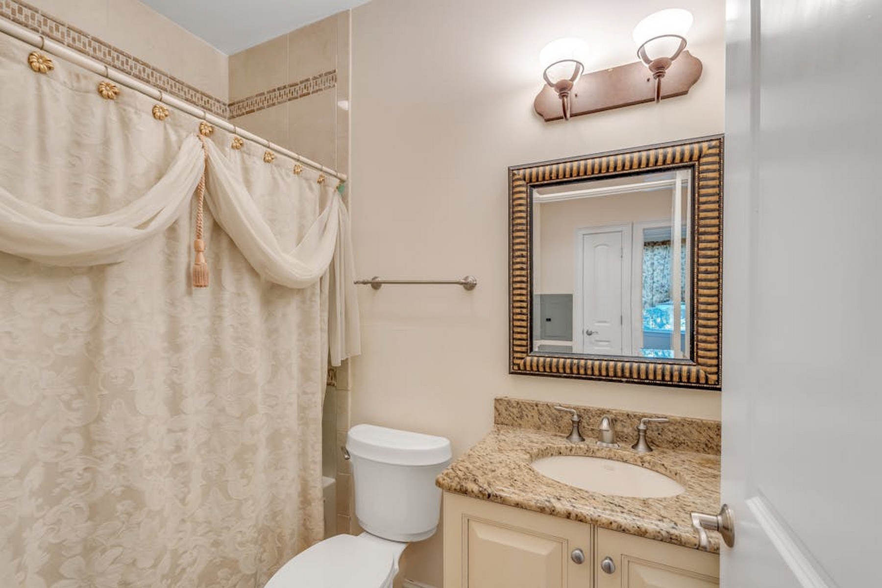 5 Tenakill Park E Unit# 104