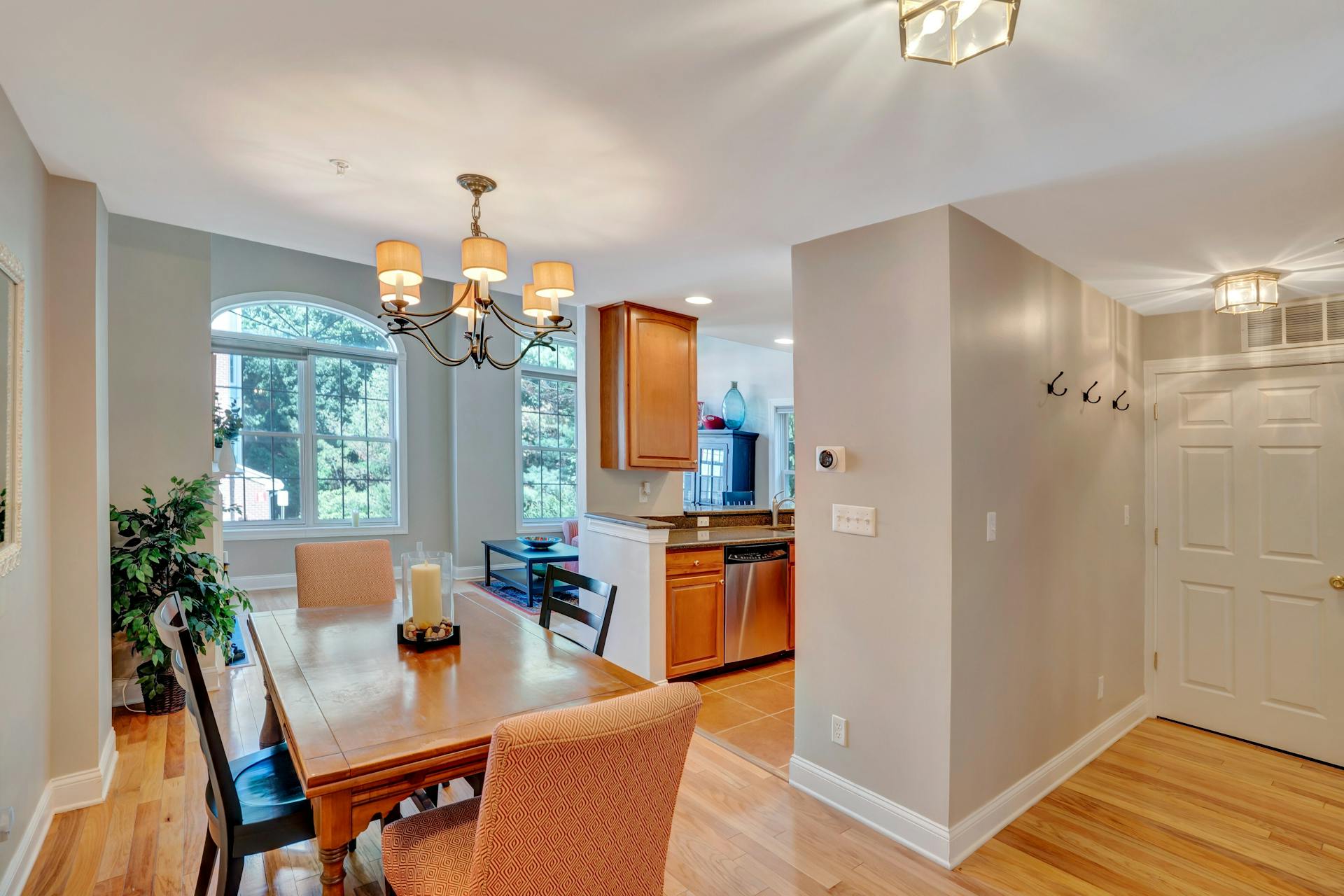 4 Debruyle Court 