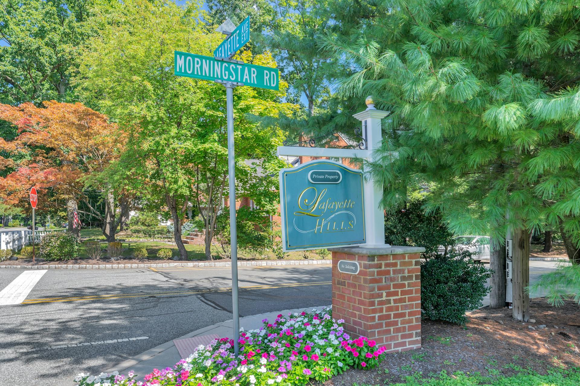 4 Debruyle Court 