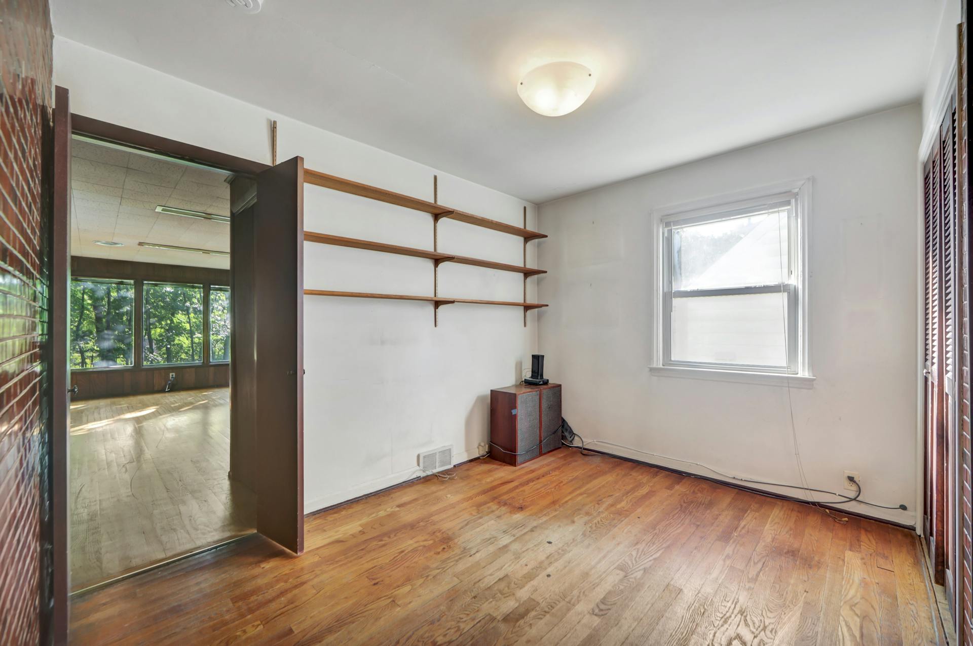 270 Van Nostrand Avenue