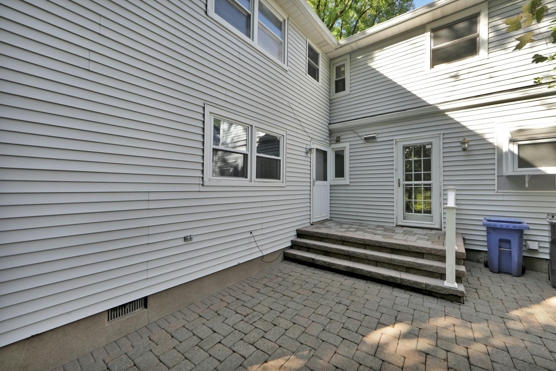 270 Van Nostrand Avenue