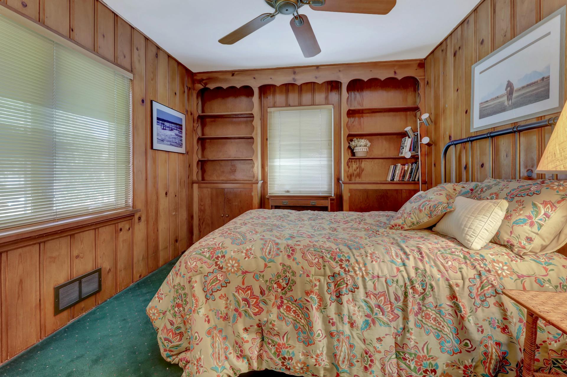 13-20 Ivy Lane