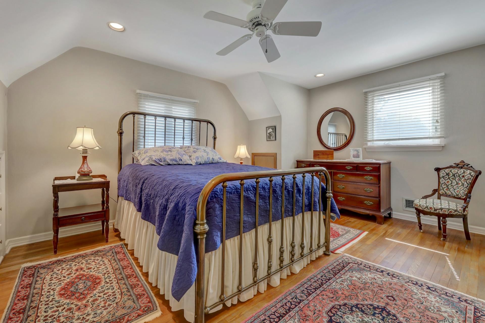 13-20 Ivy Lane