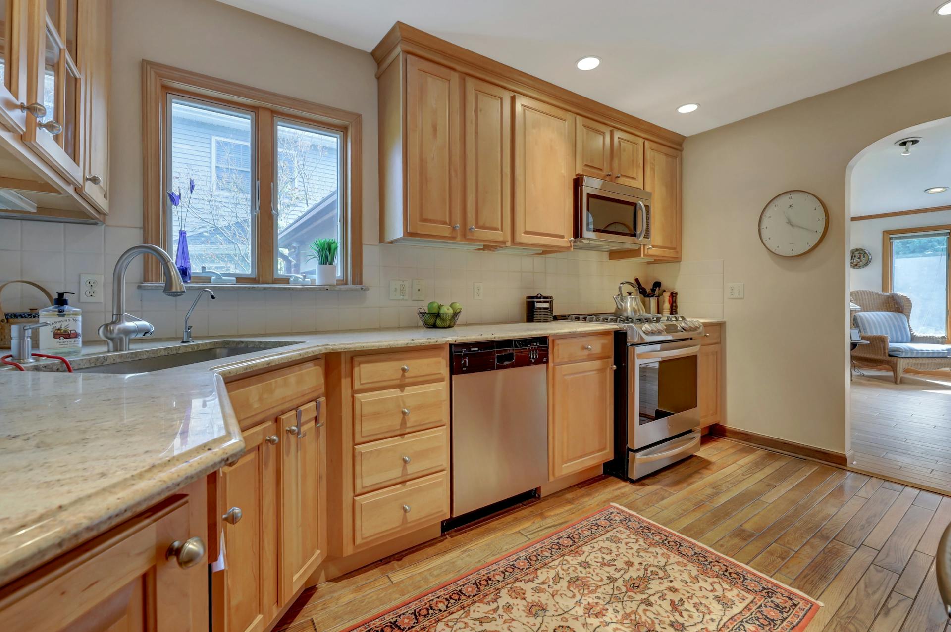 13-20 Ivy Lane