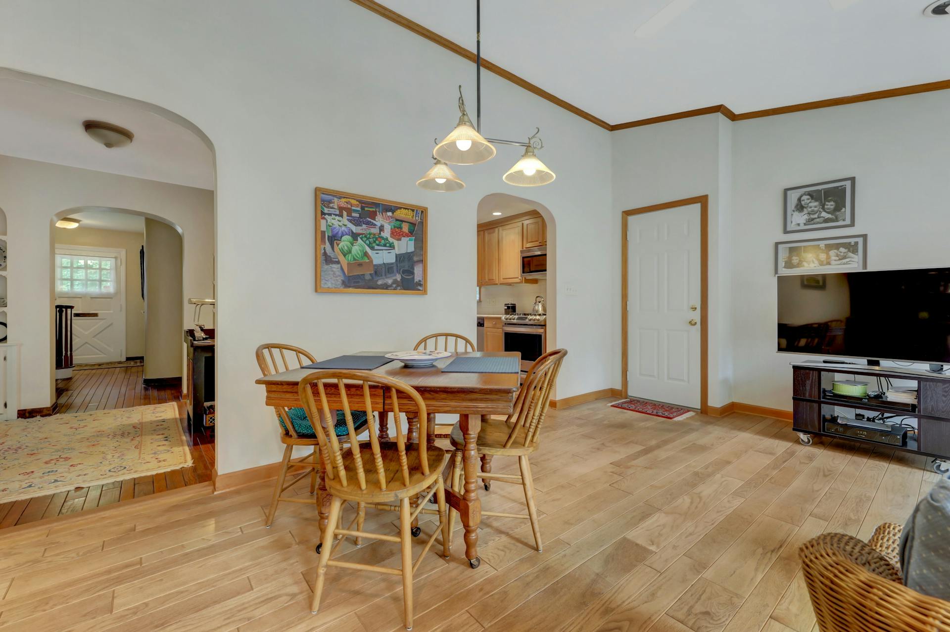 13-20 Ivy Lane