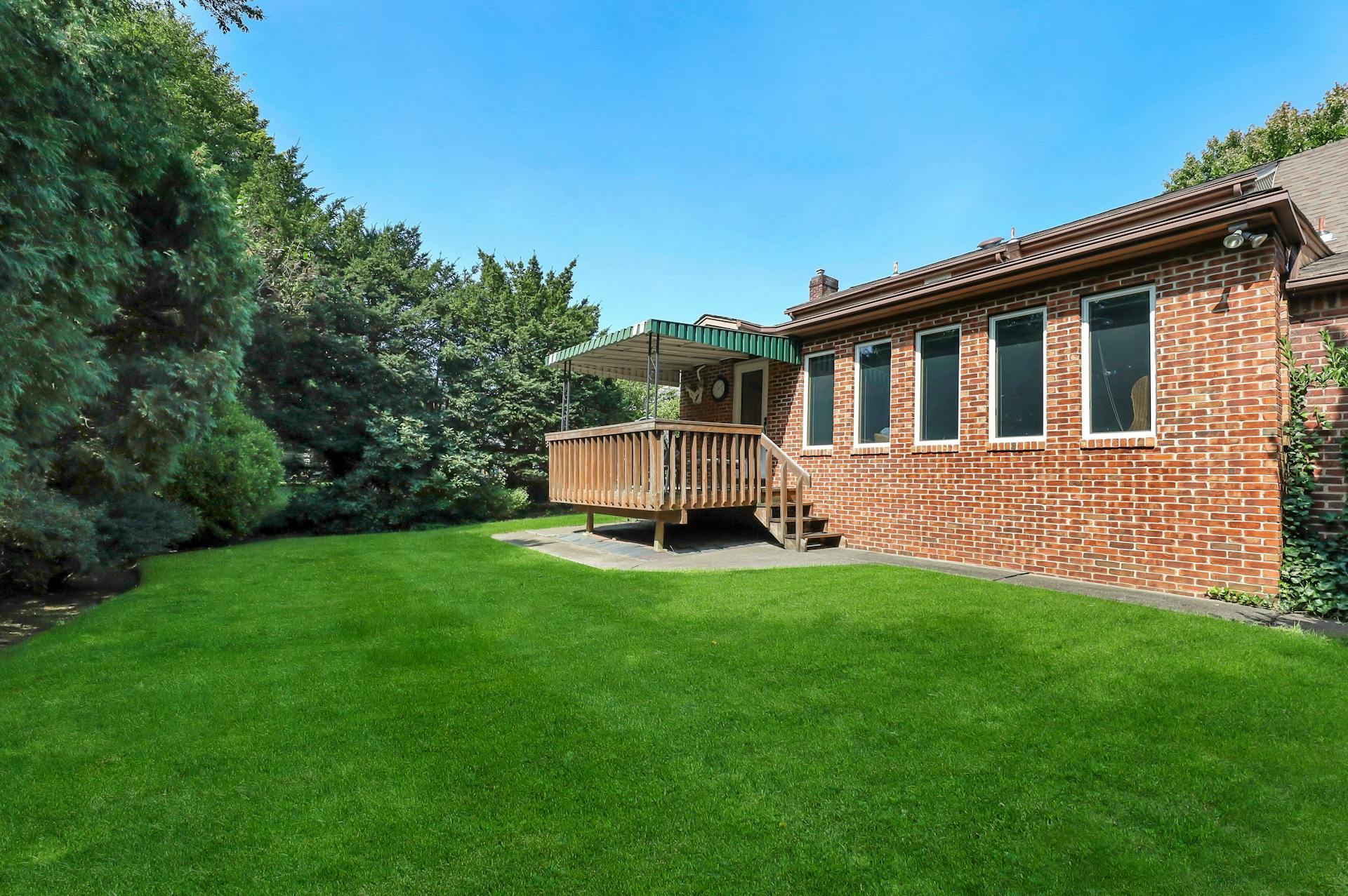13-20 Ivy Lane