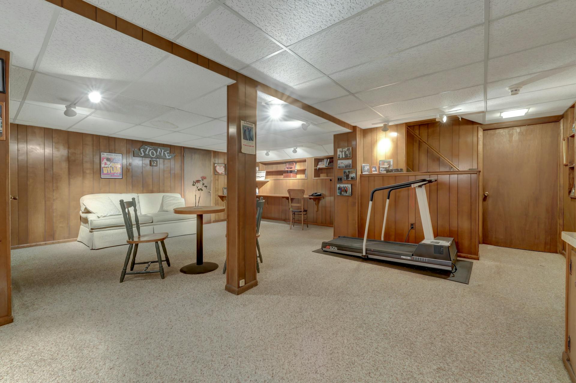 13-20 Ivy Lane