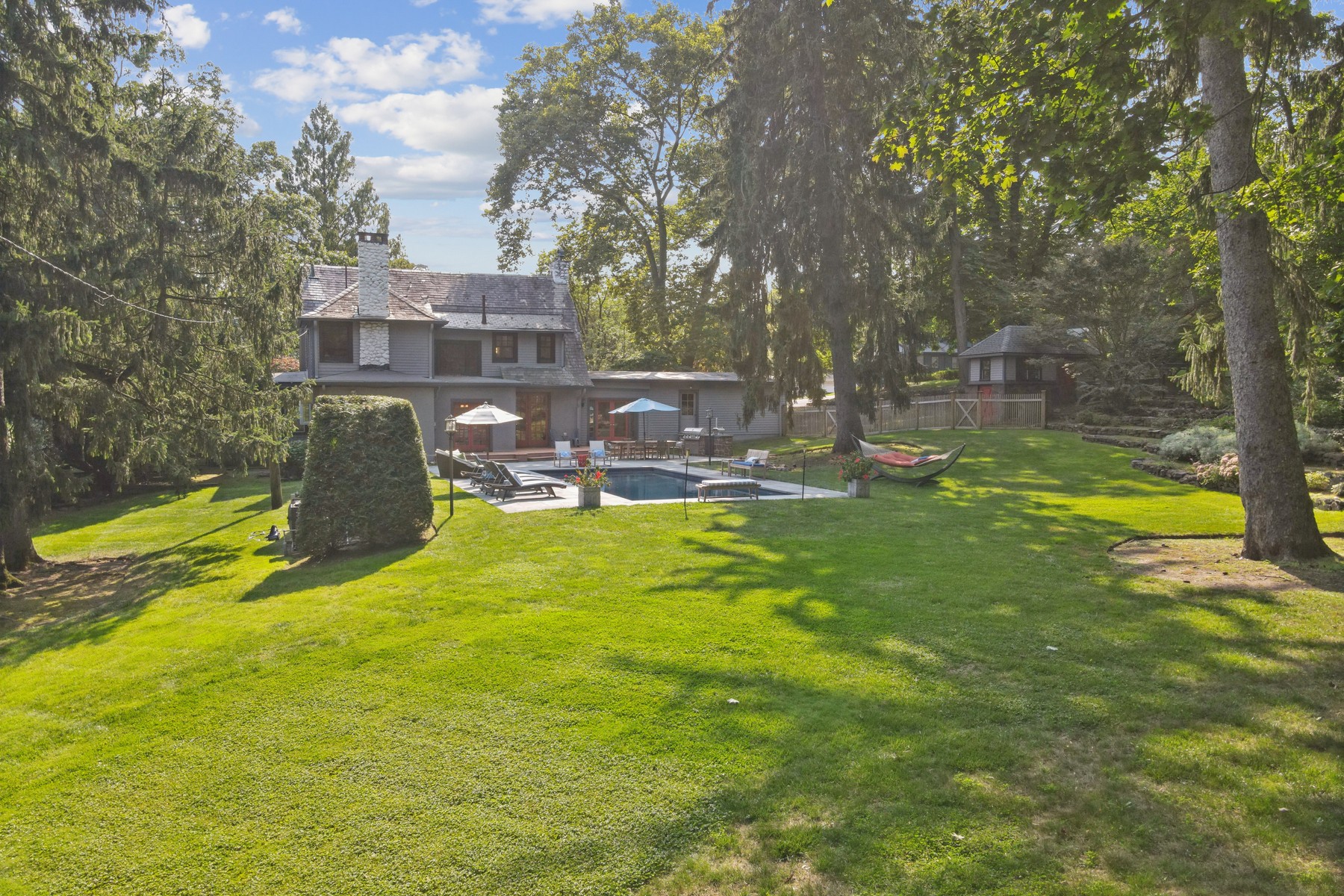 3 Honeysuckle Avenue 