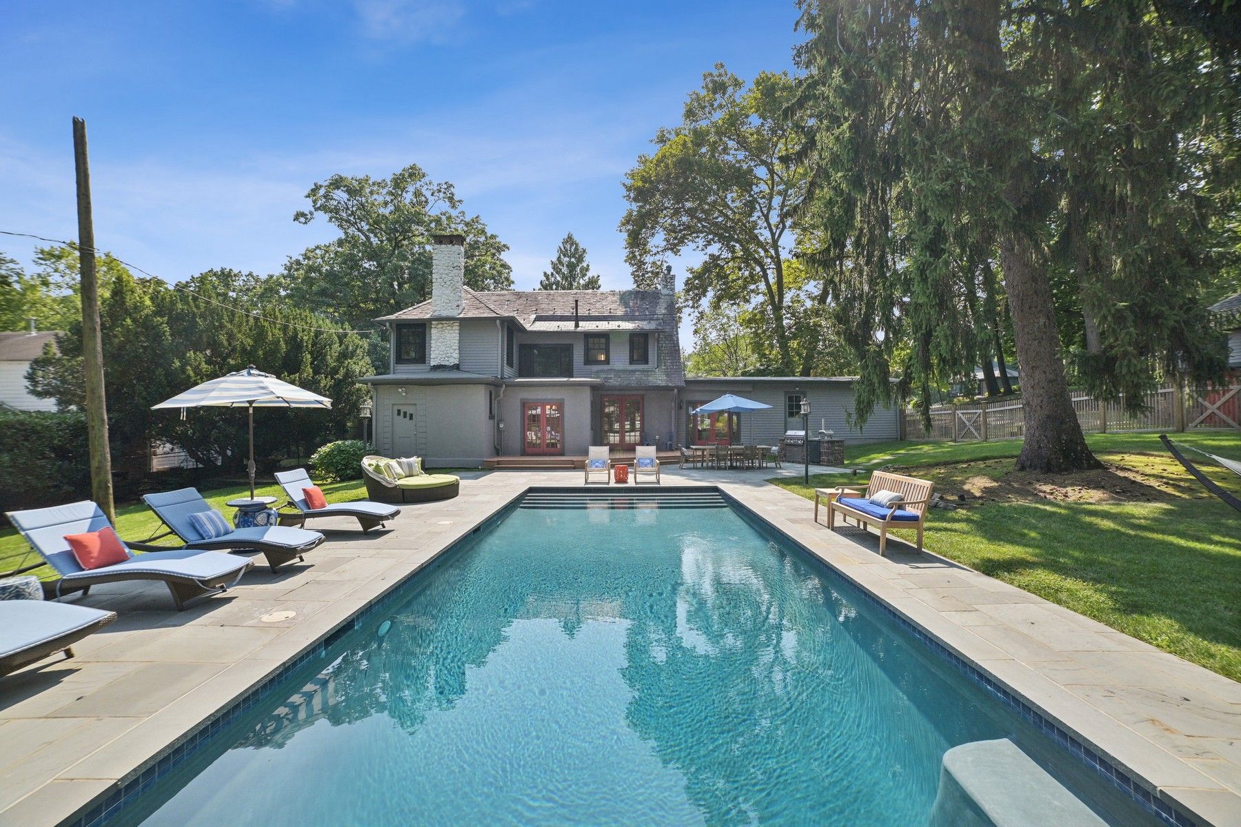 3 Honeysuckle Avenue 