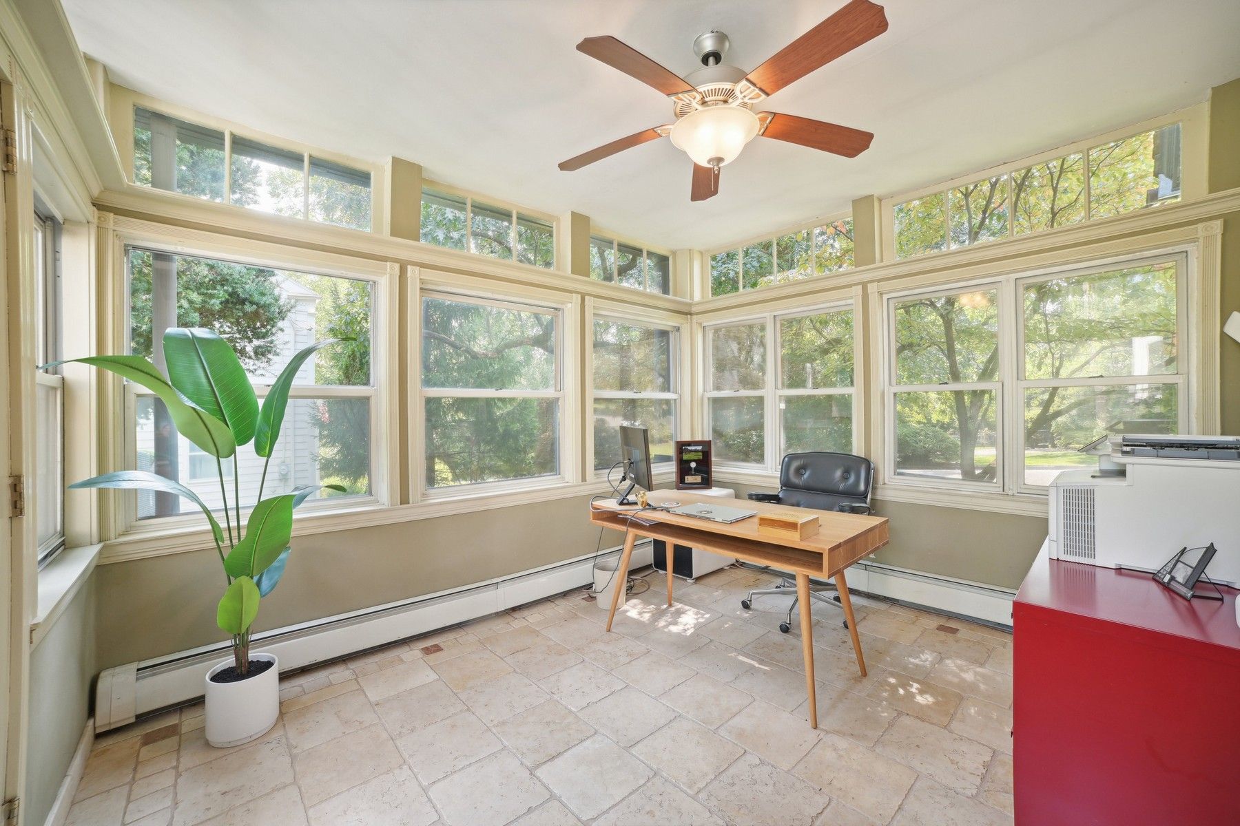 3 Honeysuckle Avenue 
