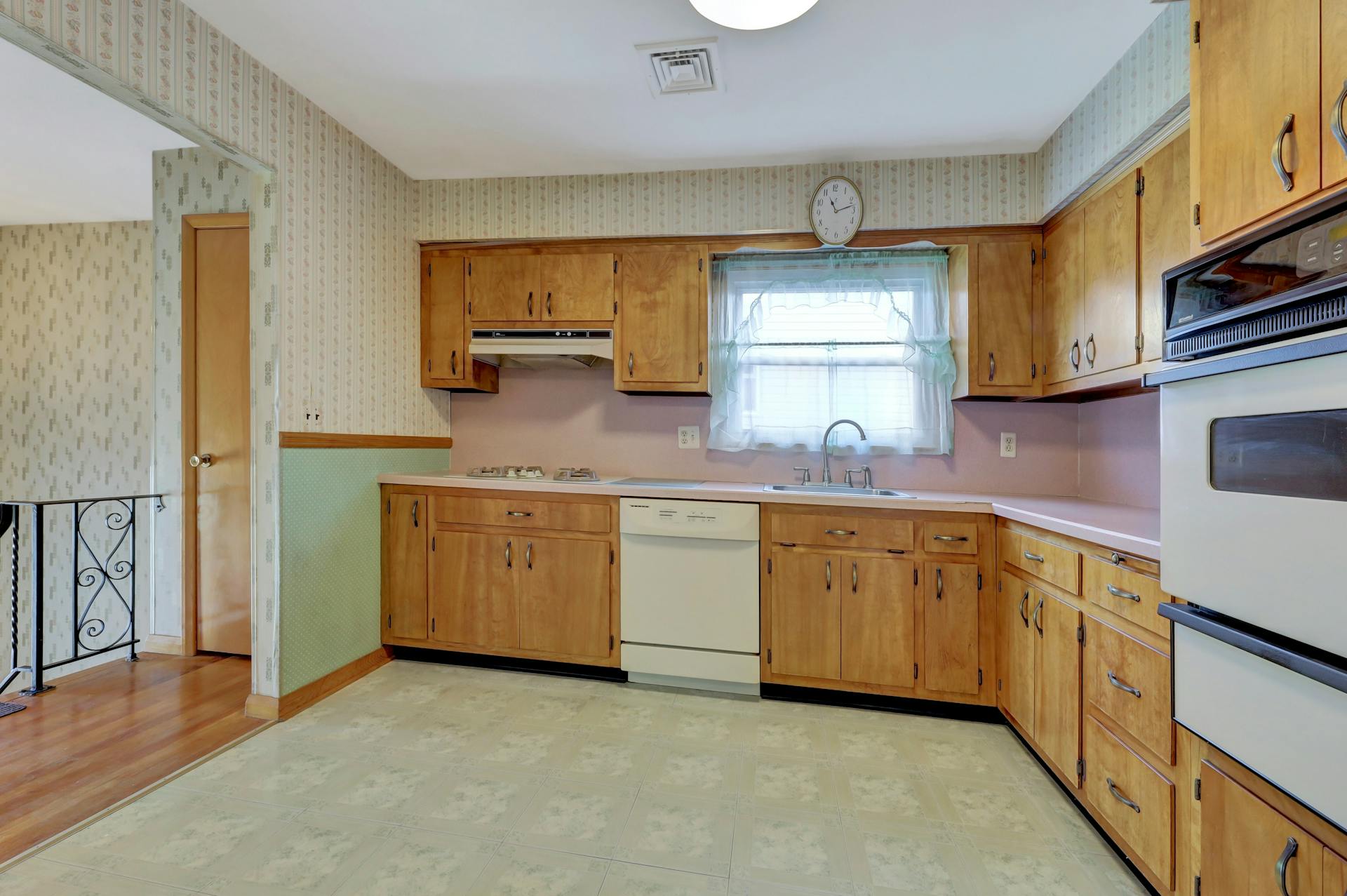 12-12 Alexander Avenue