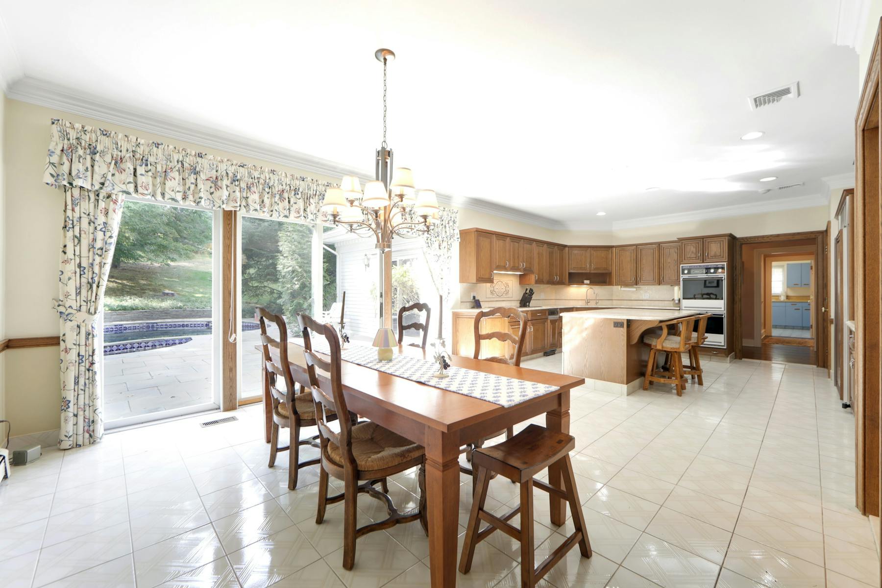 181 West Saddle River Road 