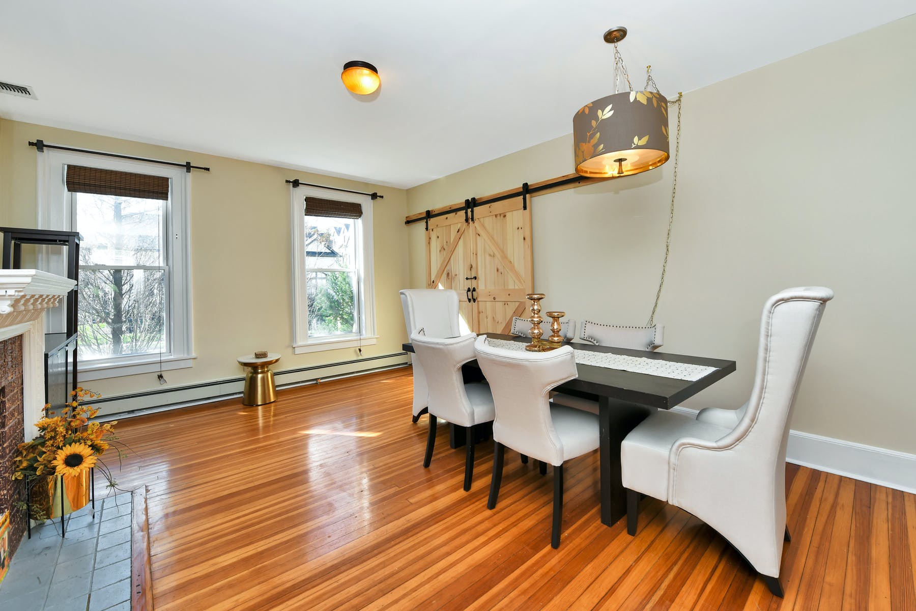 28 Leroy Place 