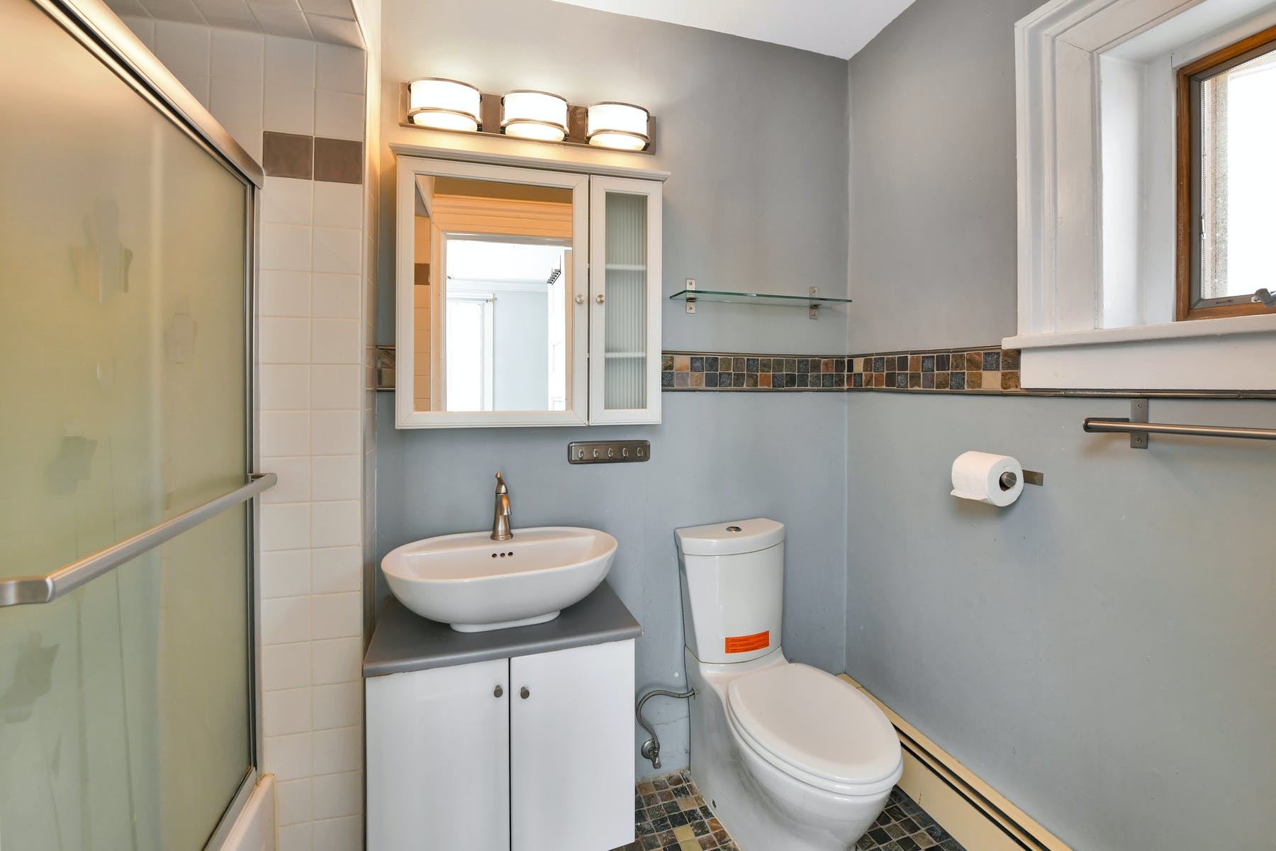 28 Leroy Place 