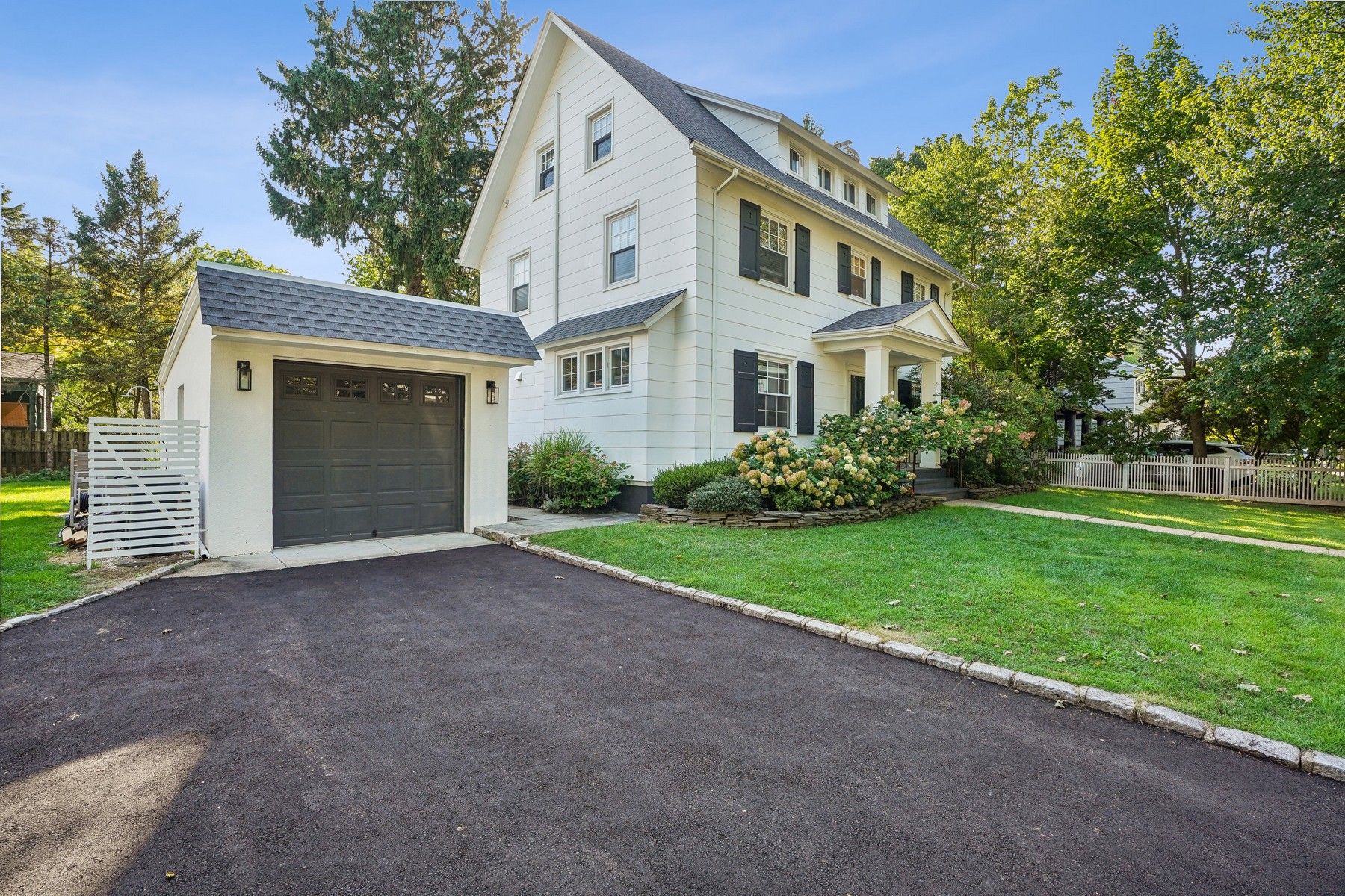 21 Vera Place 