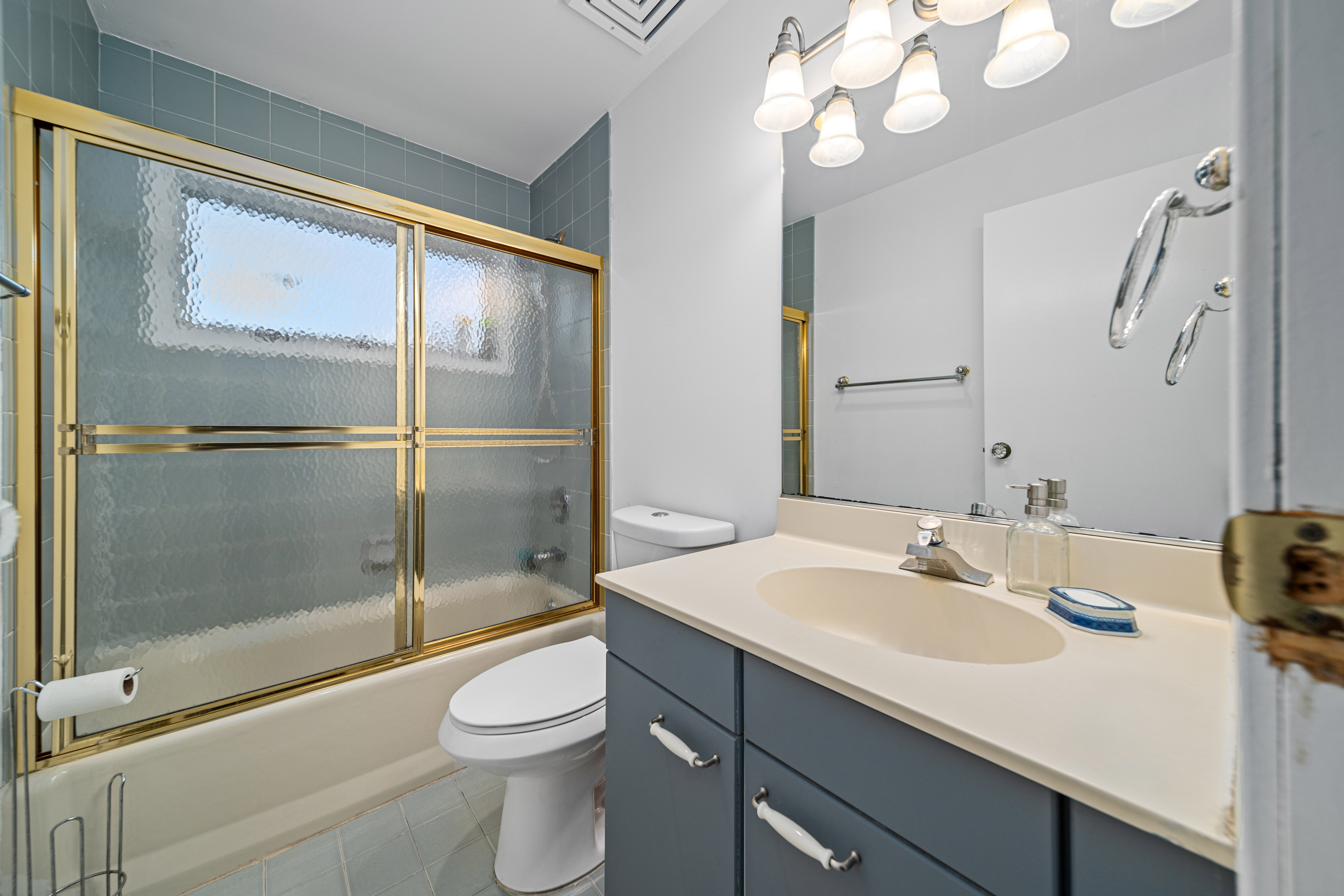7 North Cove Lane Unit# 7B