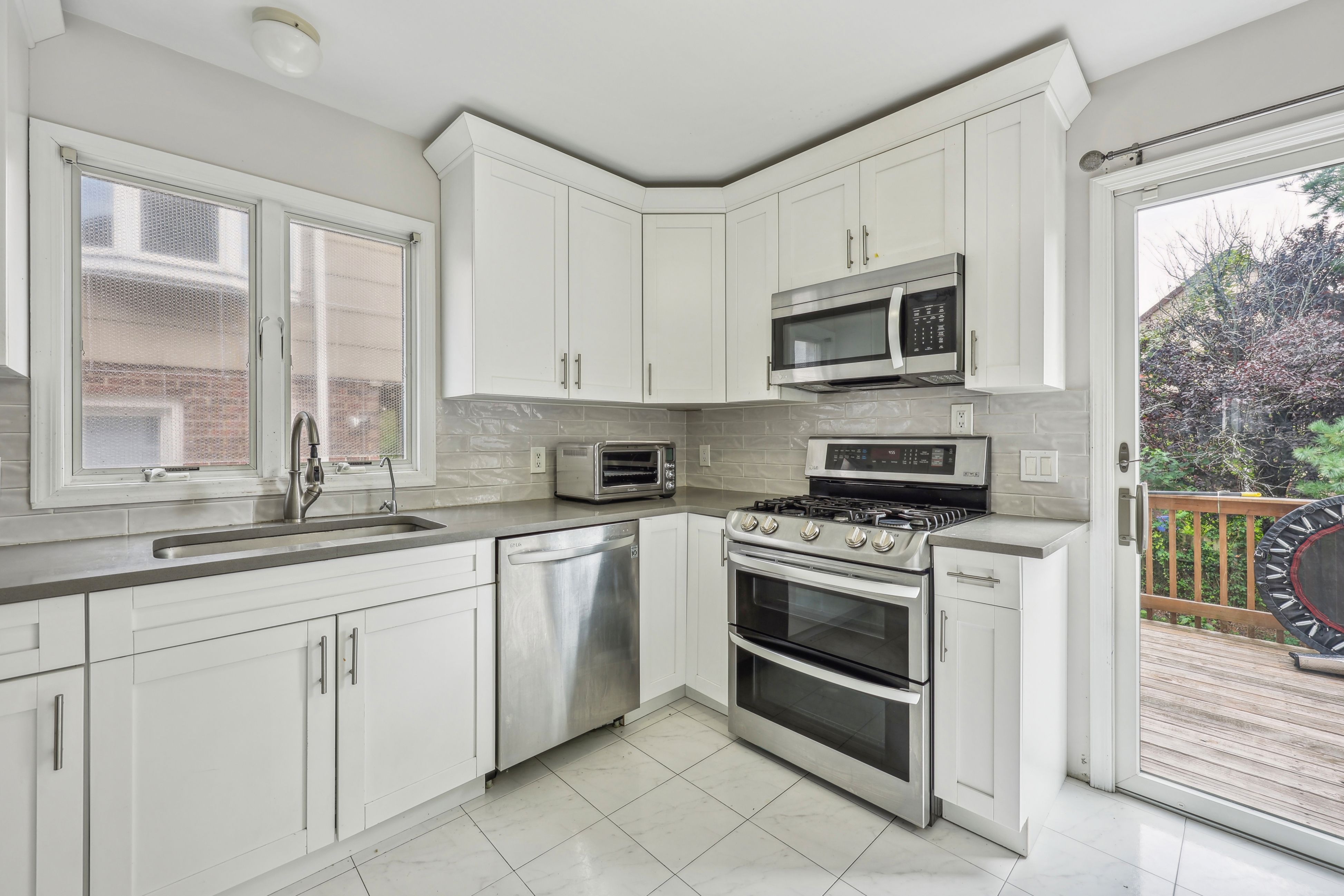 2408B 5th Street 