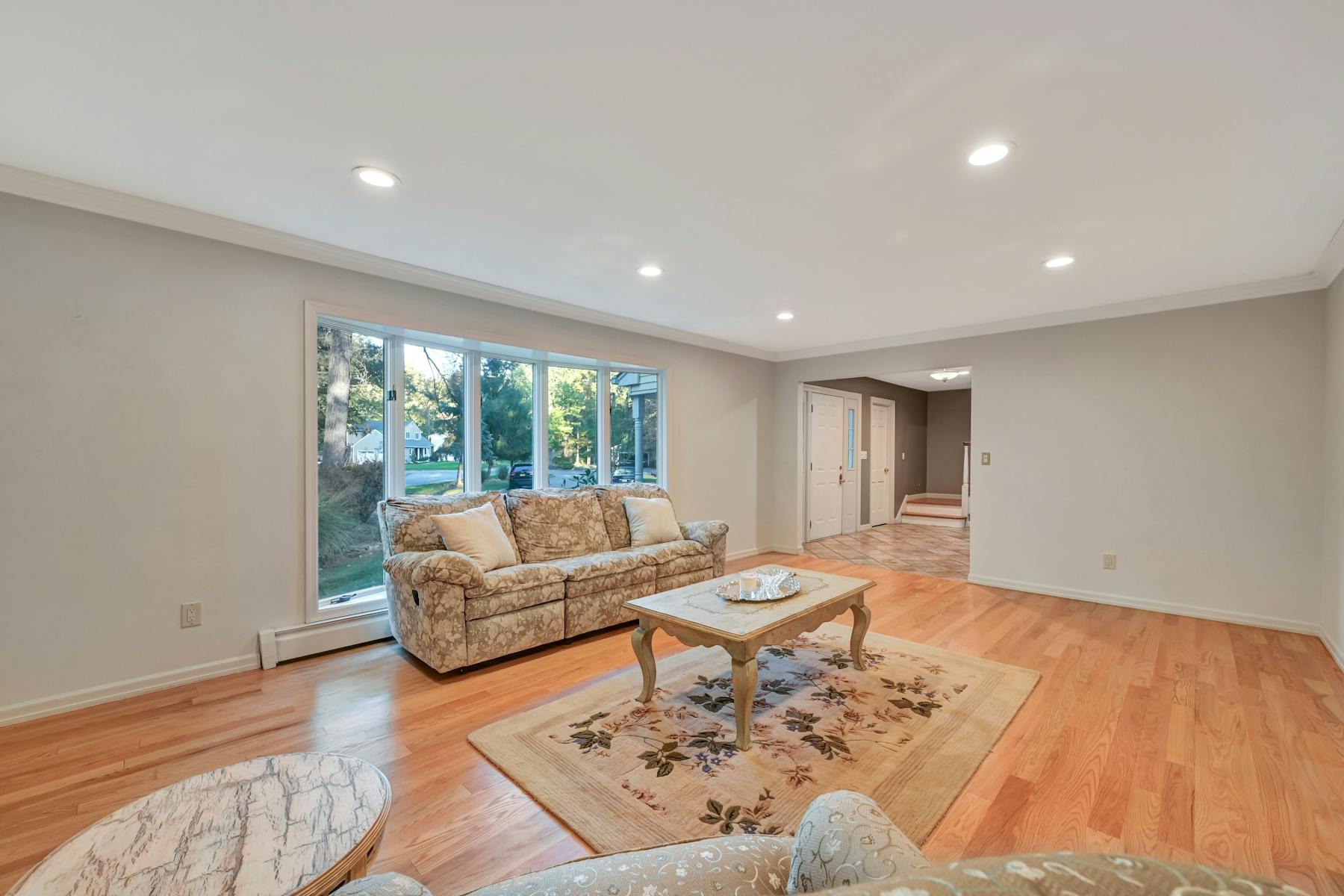 4 Lexington Lane 