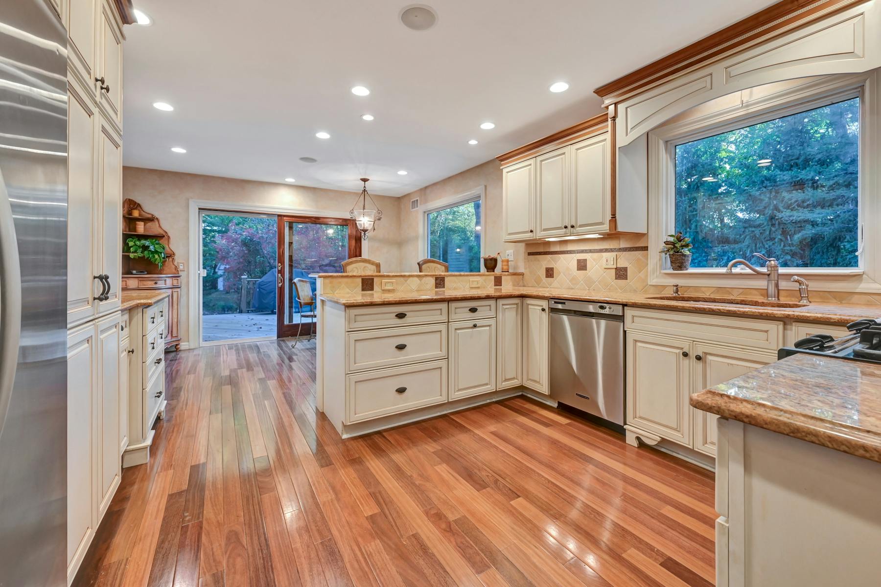4 Lexington Lane 