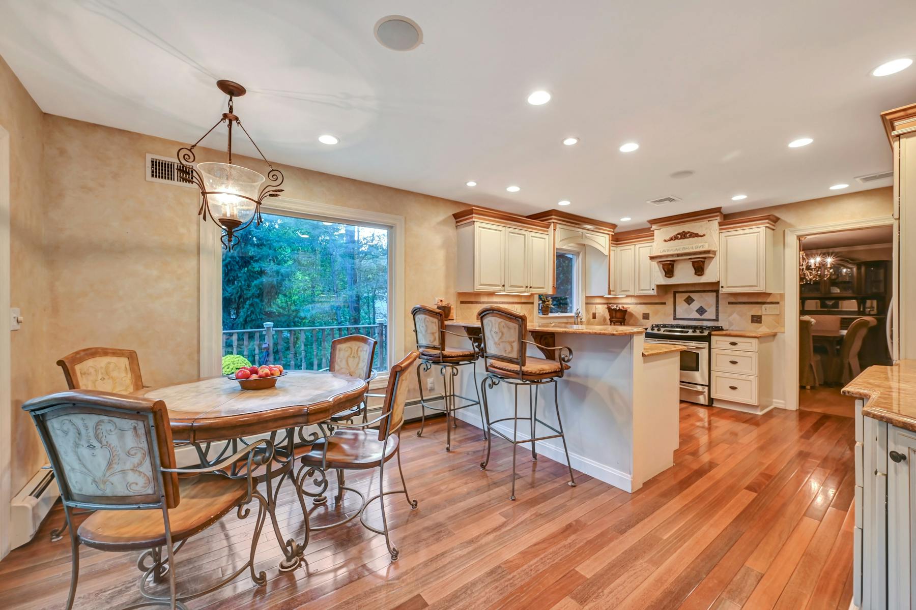 4 Lexington Lane 