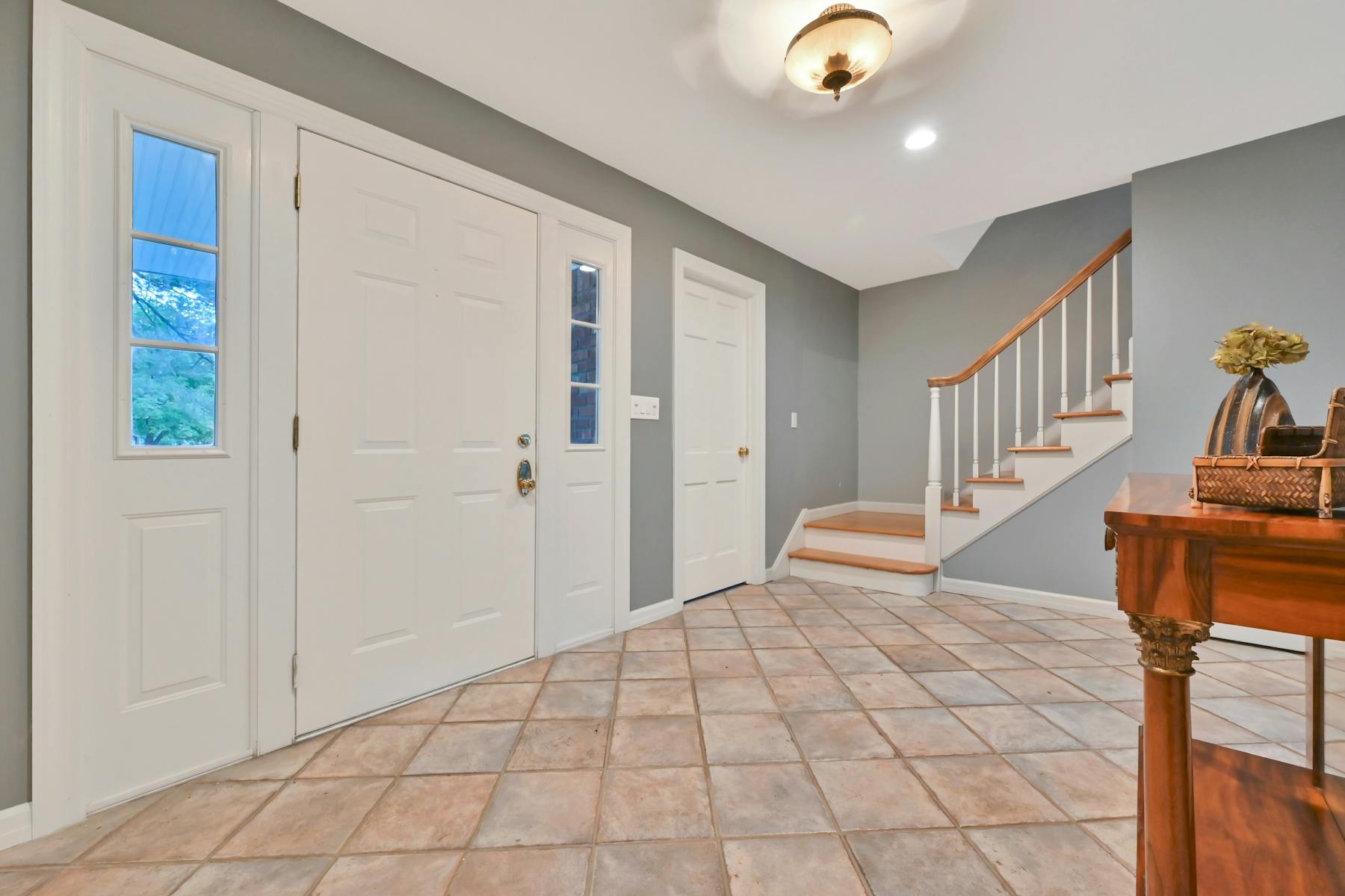 4 Lexington Lane 