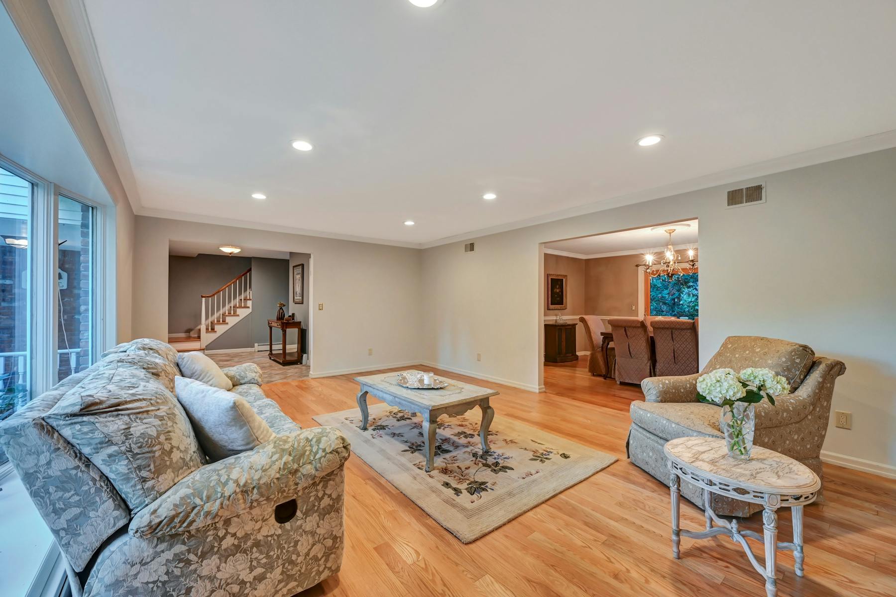 4 Lexington Lane 