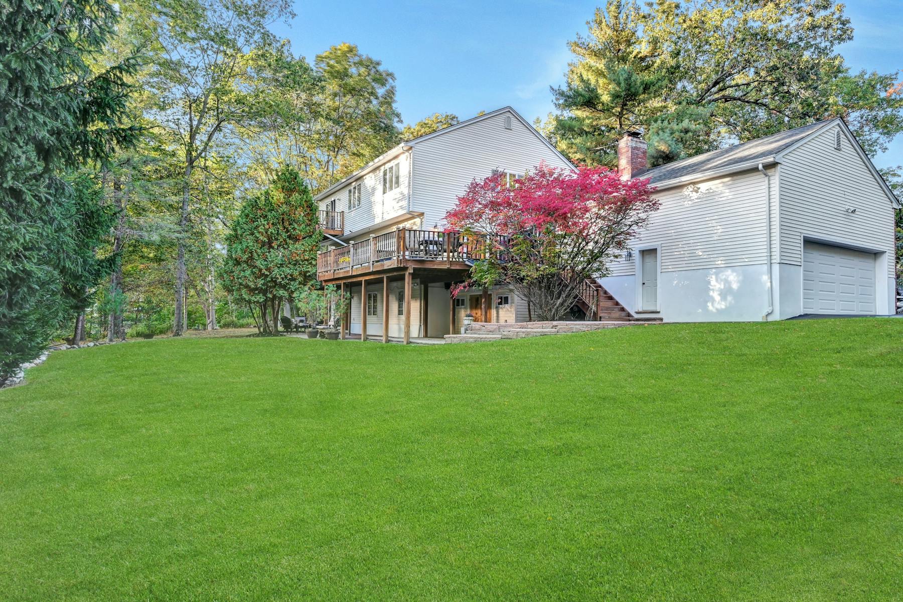 4 Lexington Lane 