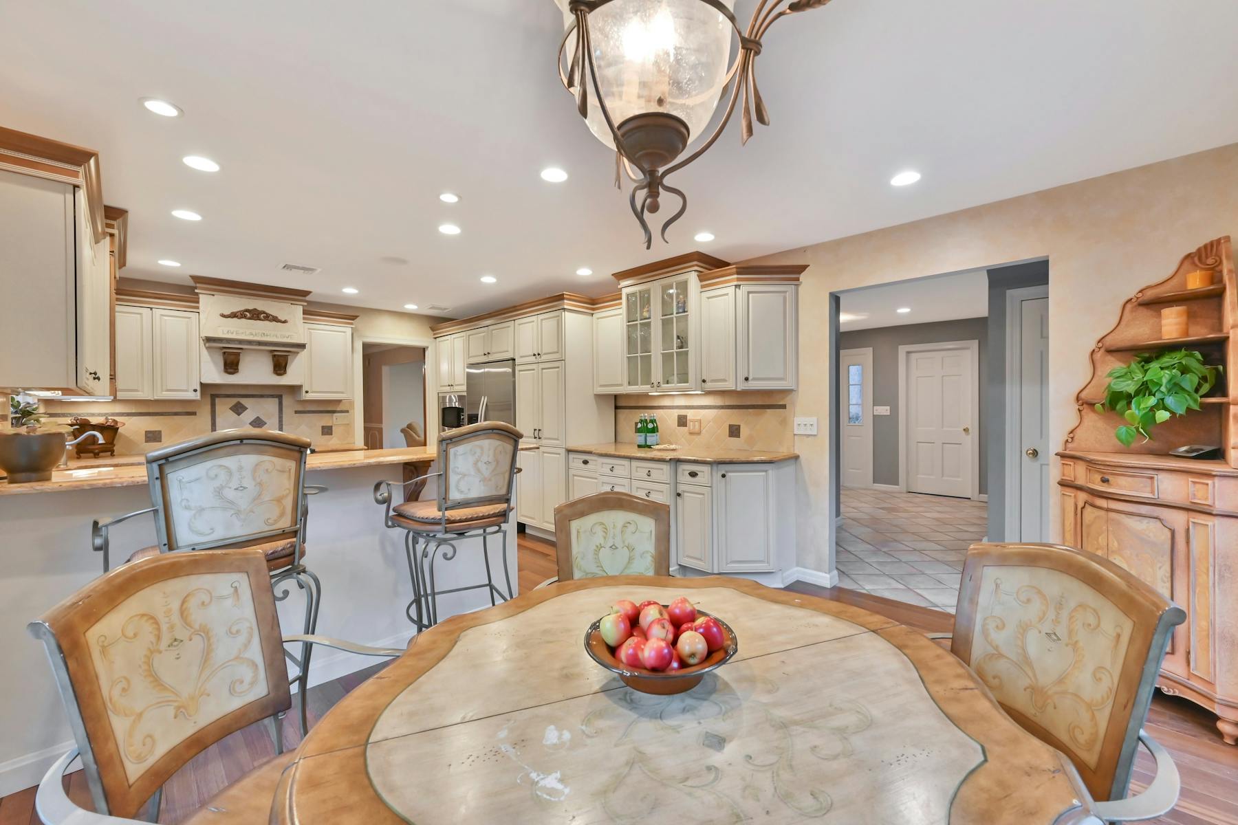 4 Lexington Lane 