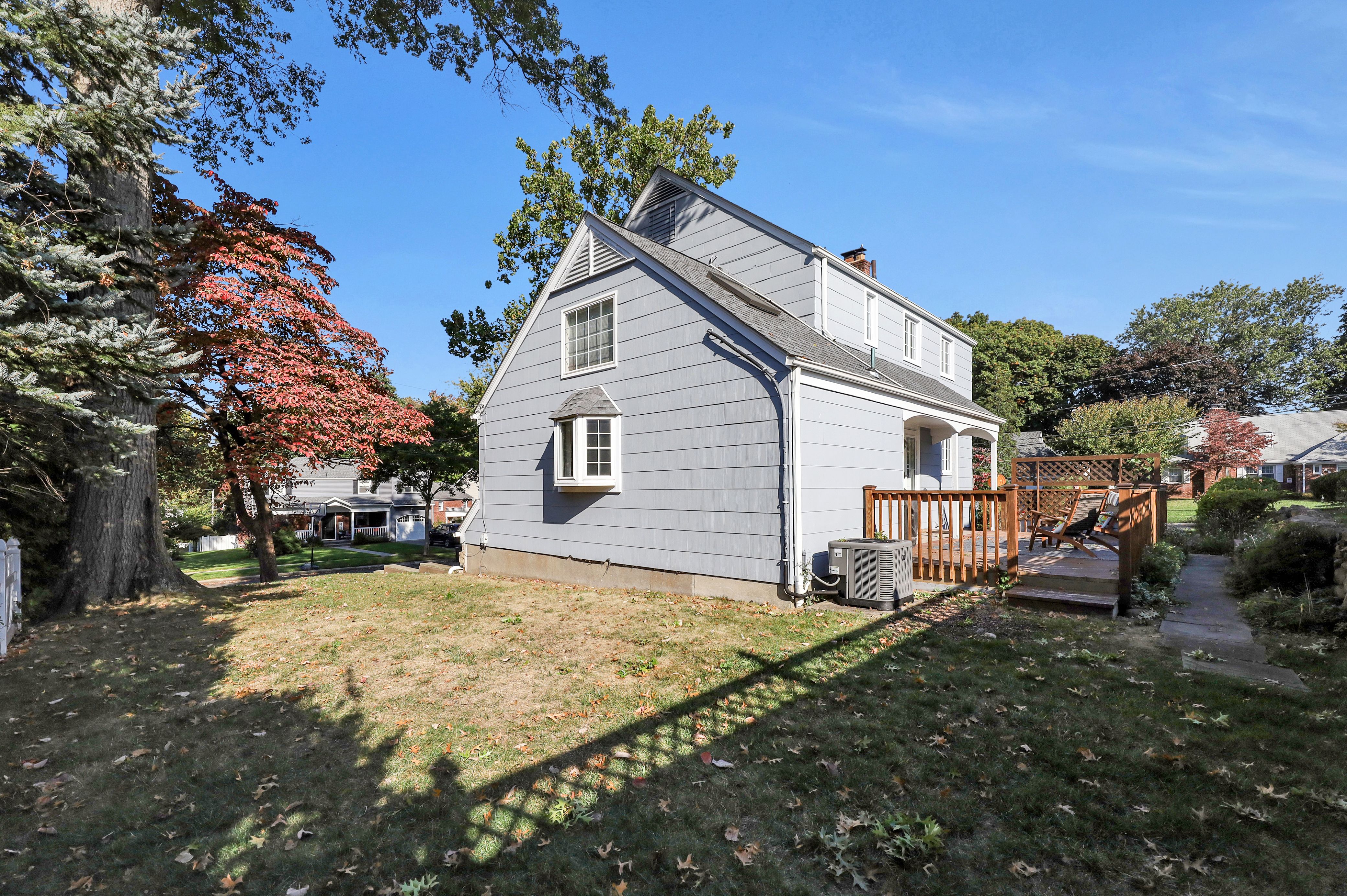87 Wayne Avenue 