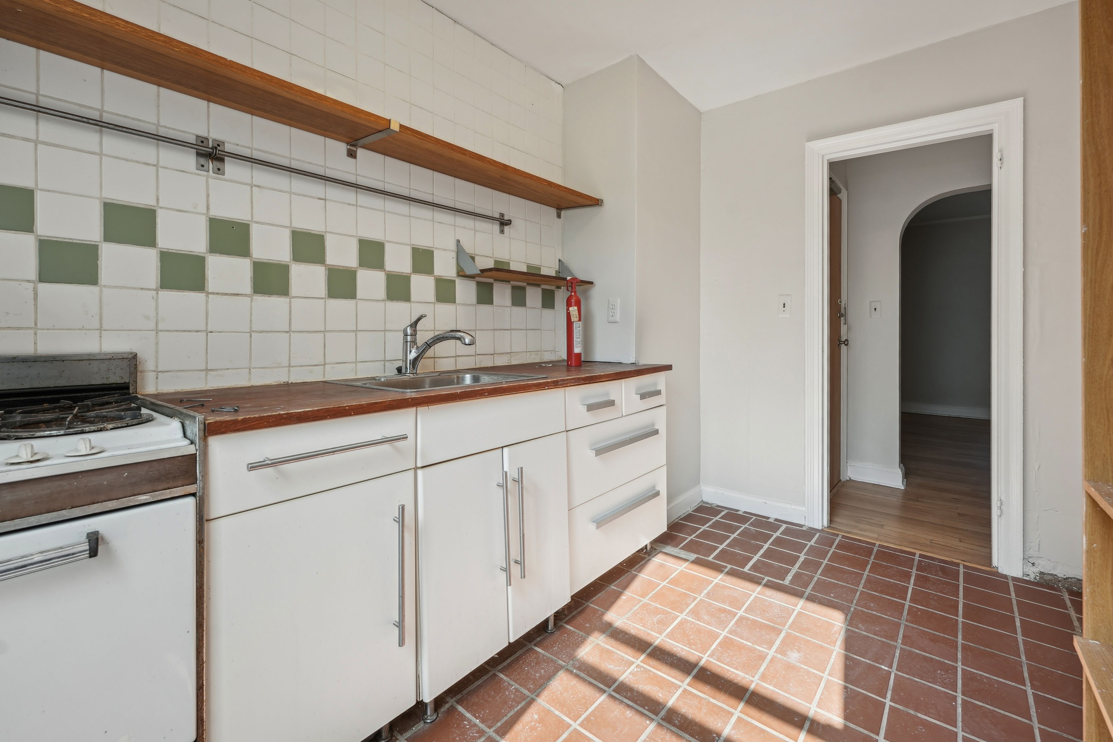 735 Elm Avenue Unit# 6C