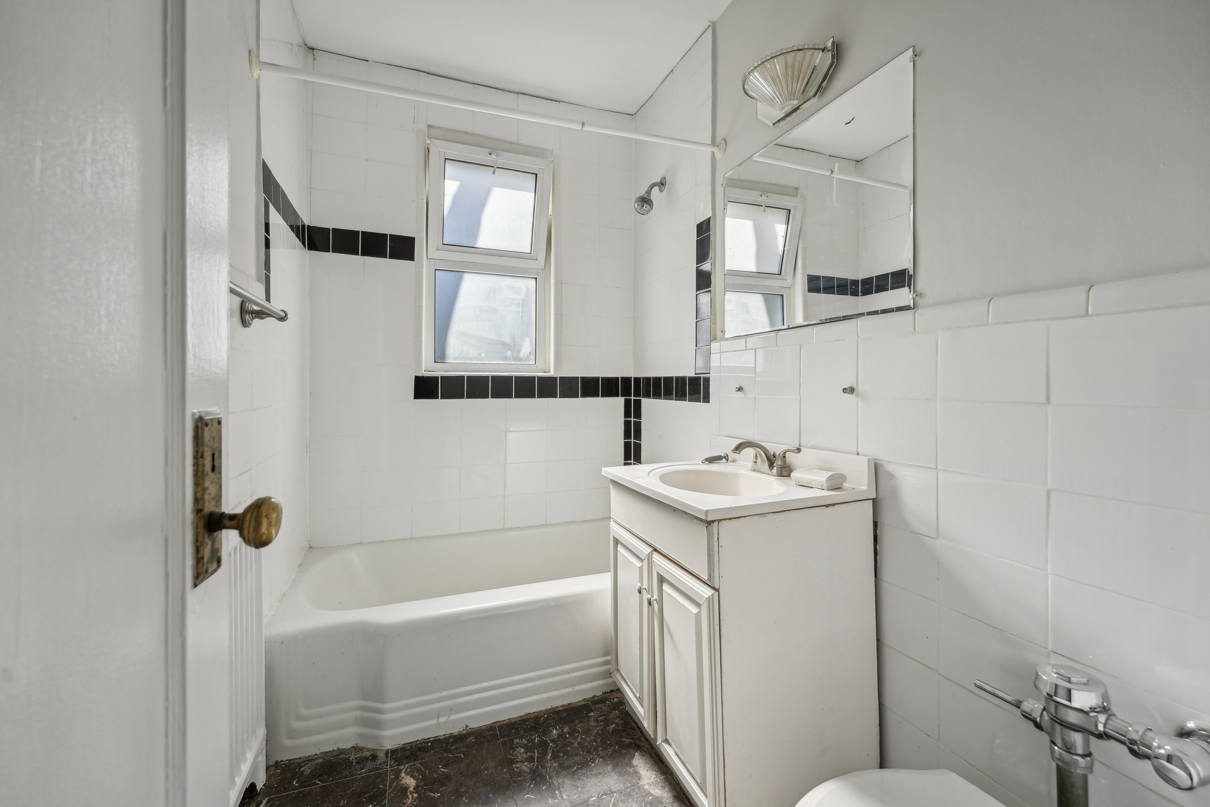 735 Elm Avenue Unit# 6C
