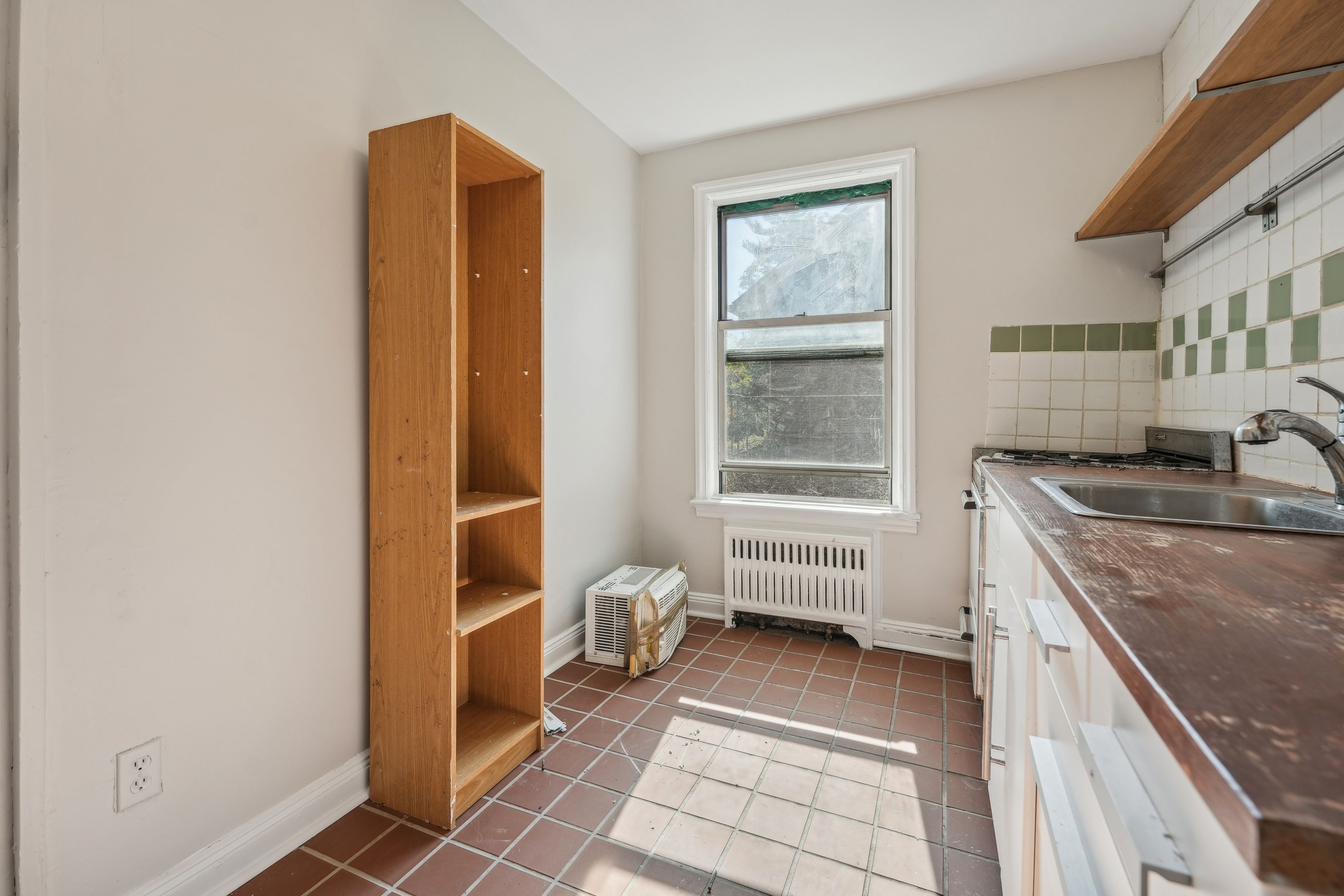 735 Elm Avenue Unit# 6C