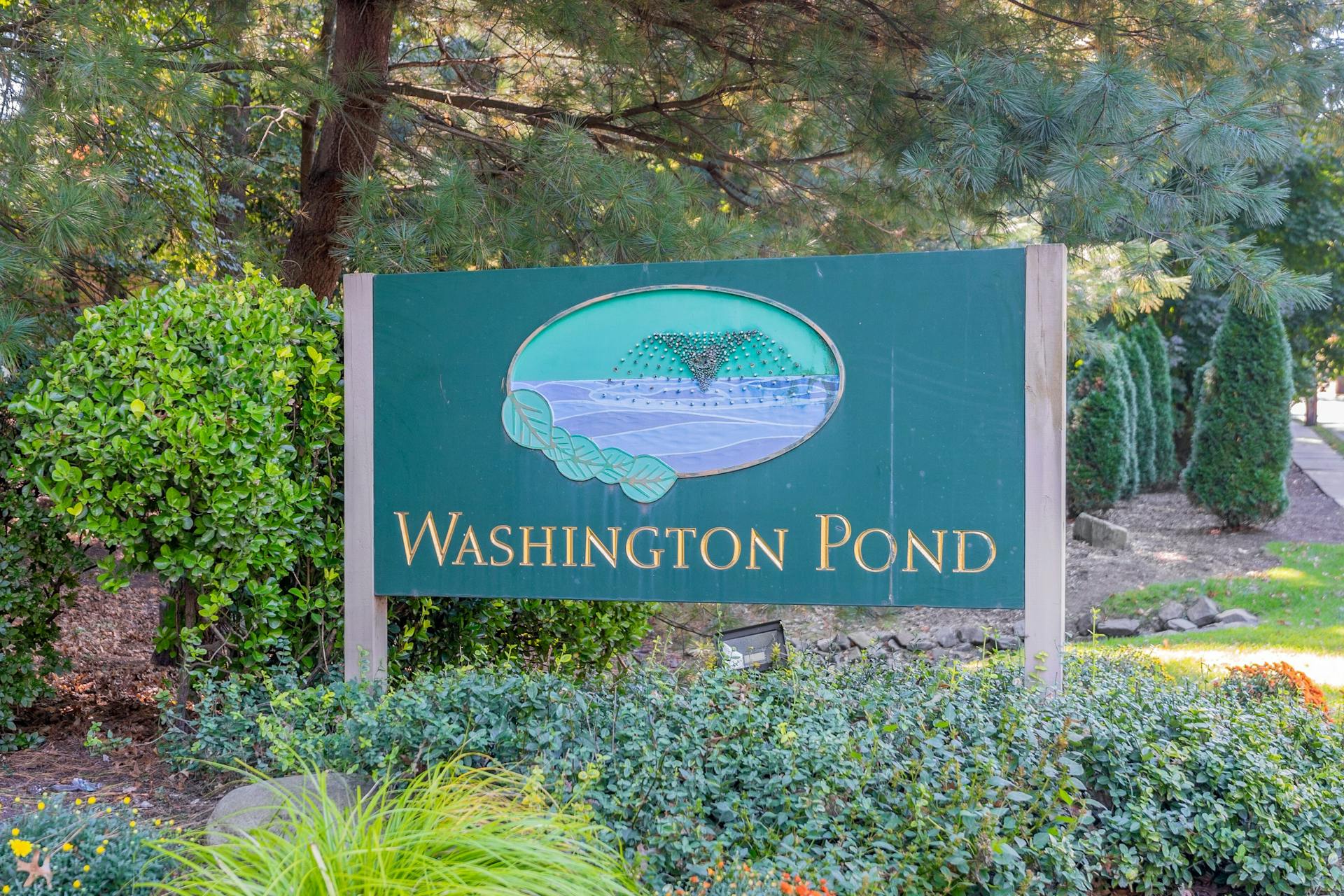 340 Pond Court Unit# 340