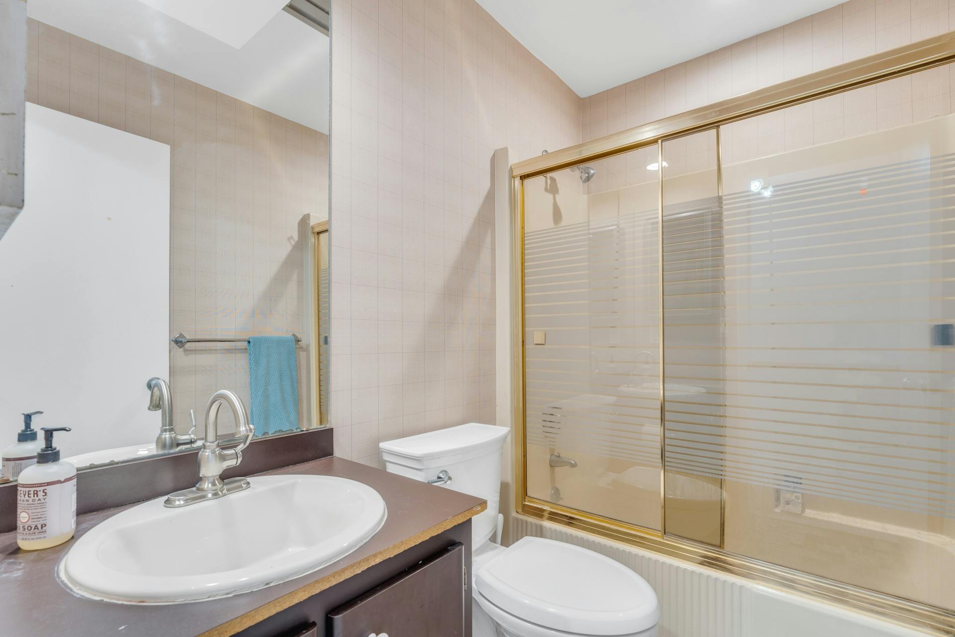 340 Pond Court Unit# 340