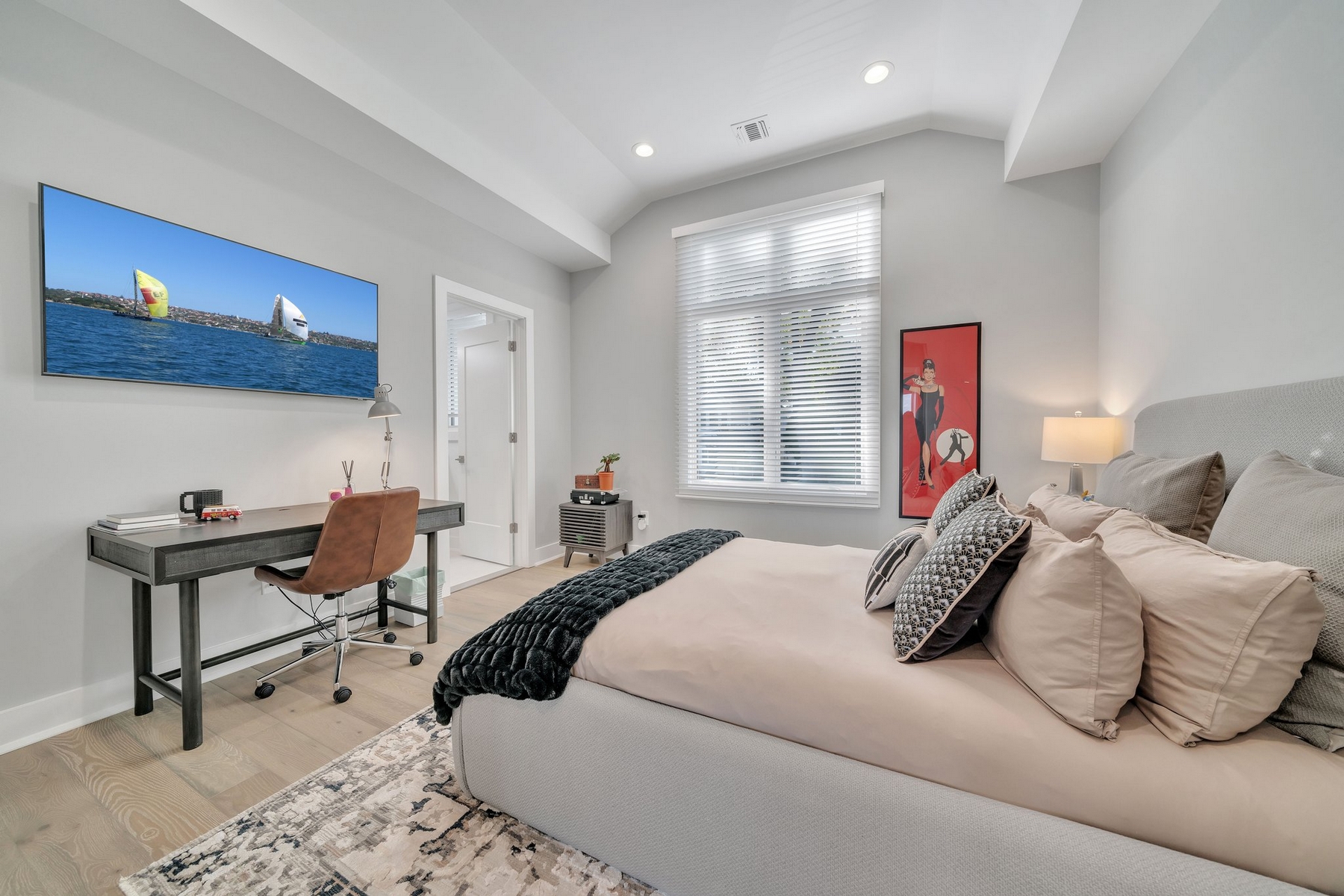 9 Heatherhill Road
