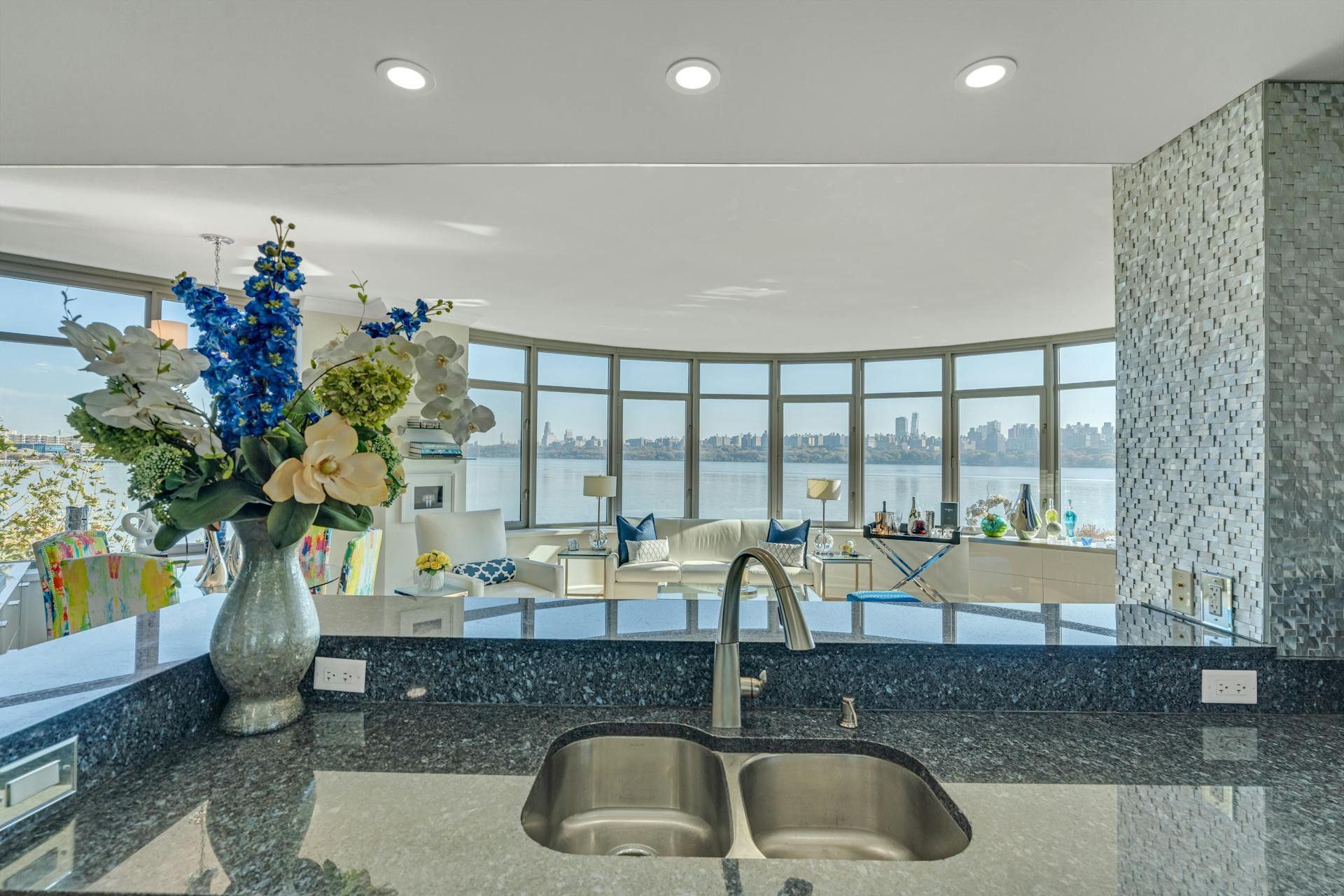 8100 River Road Unit# 319