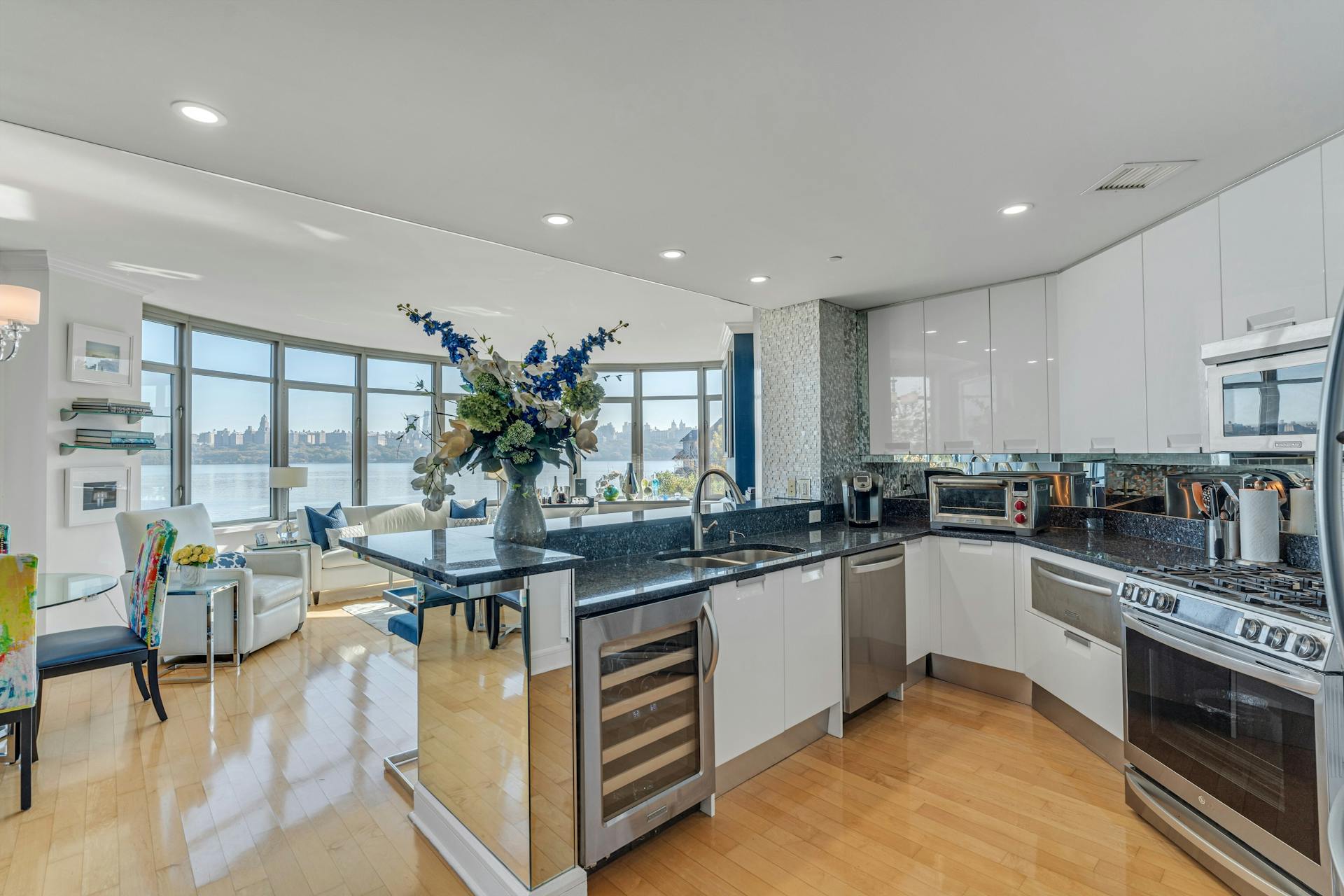 8100 River Road Unit# 319