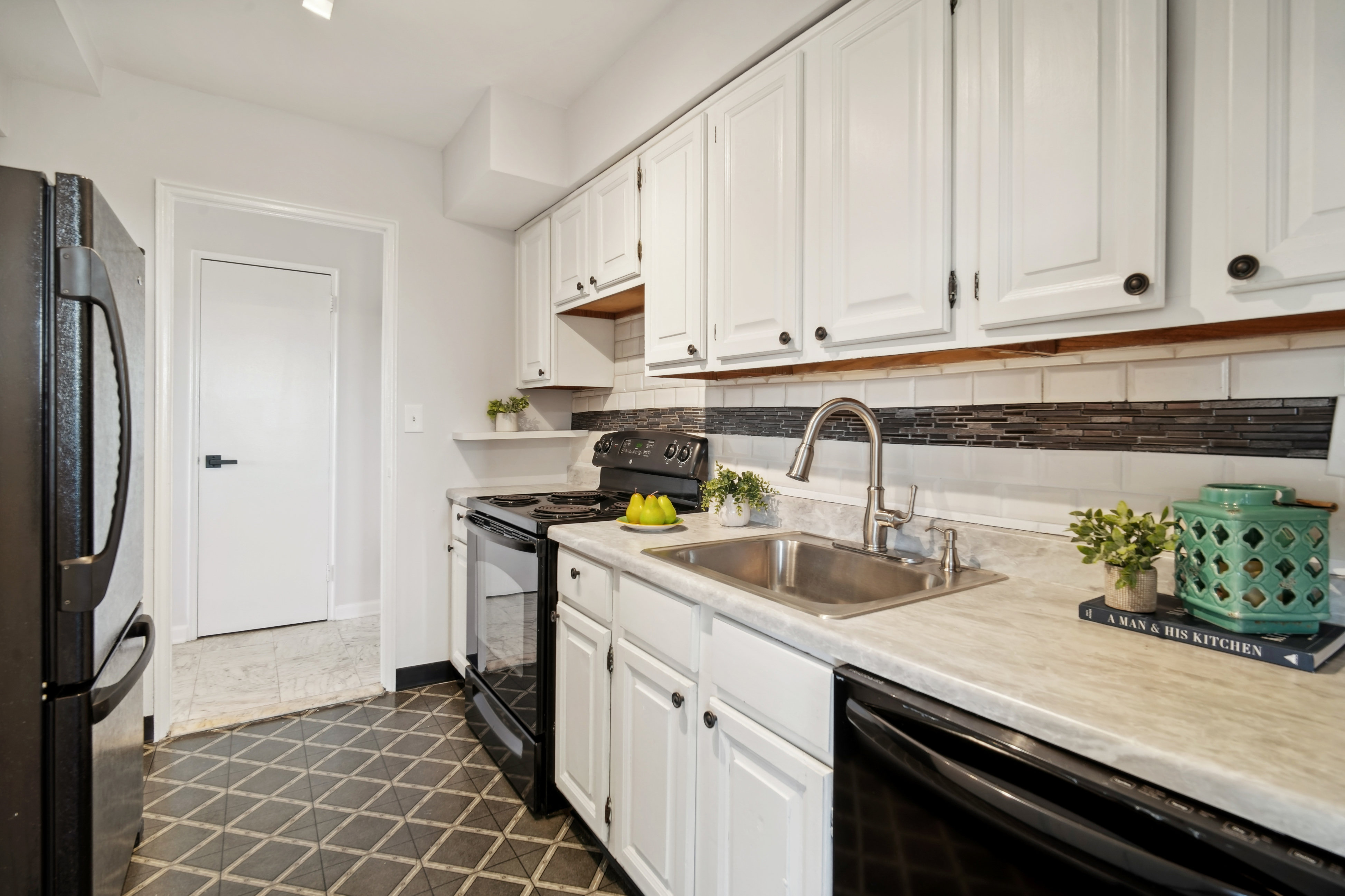 377 South Harrison Street 14K