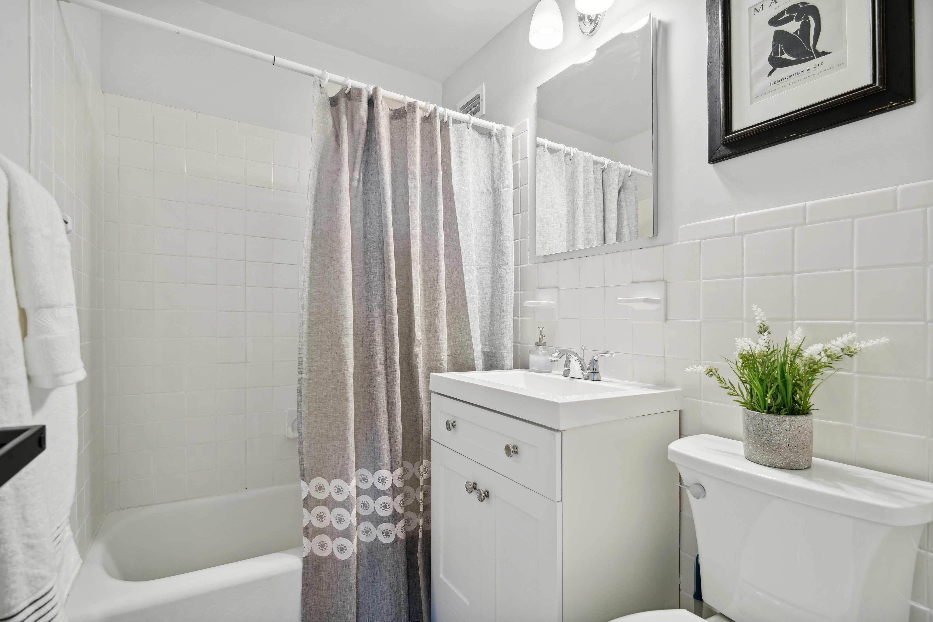 377 South Harrison Street 14K