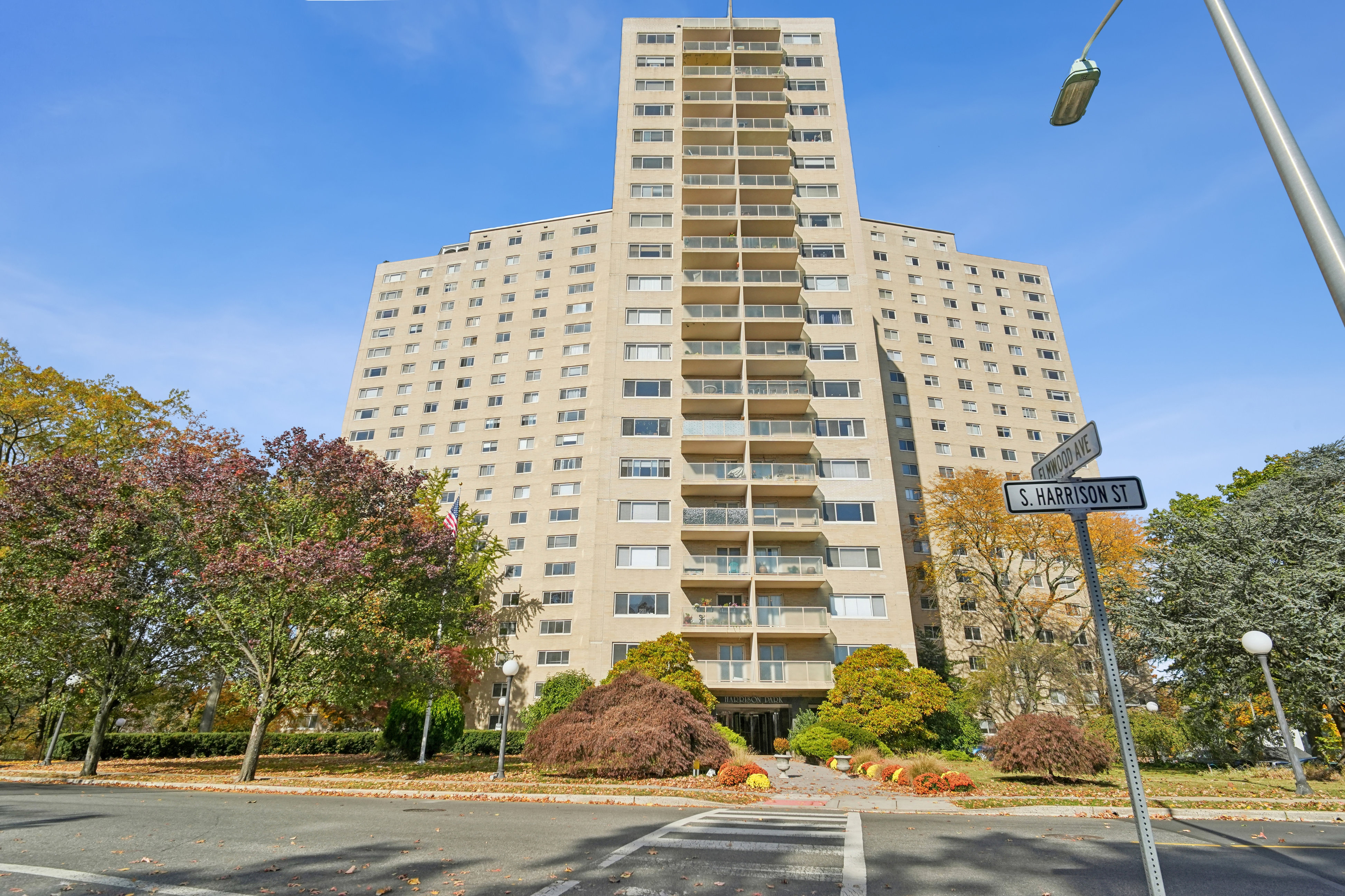 377 South Harrison Street 14K