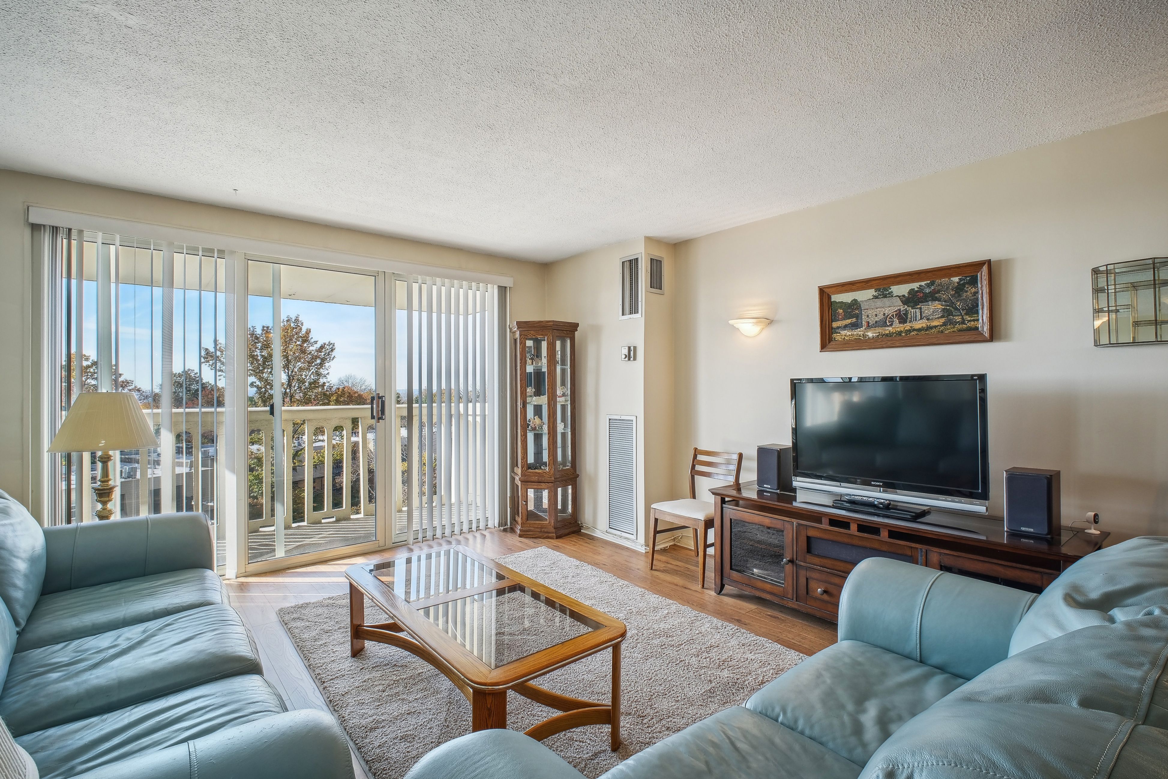 555 North Avenue 7J 