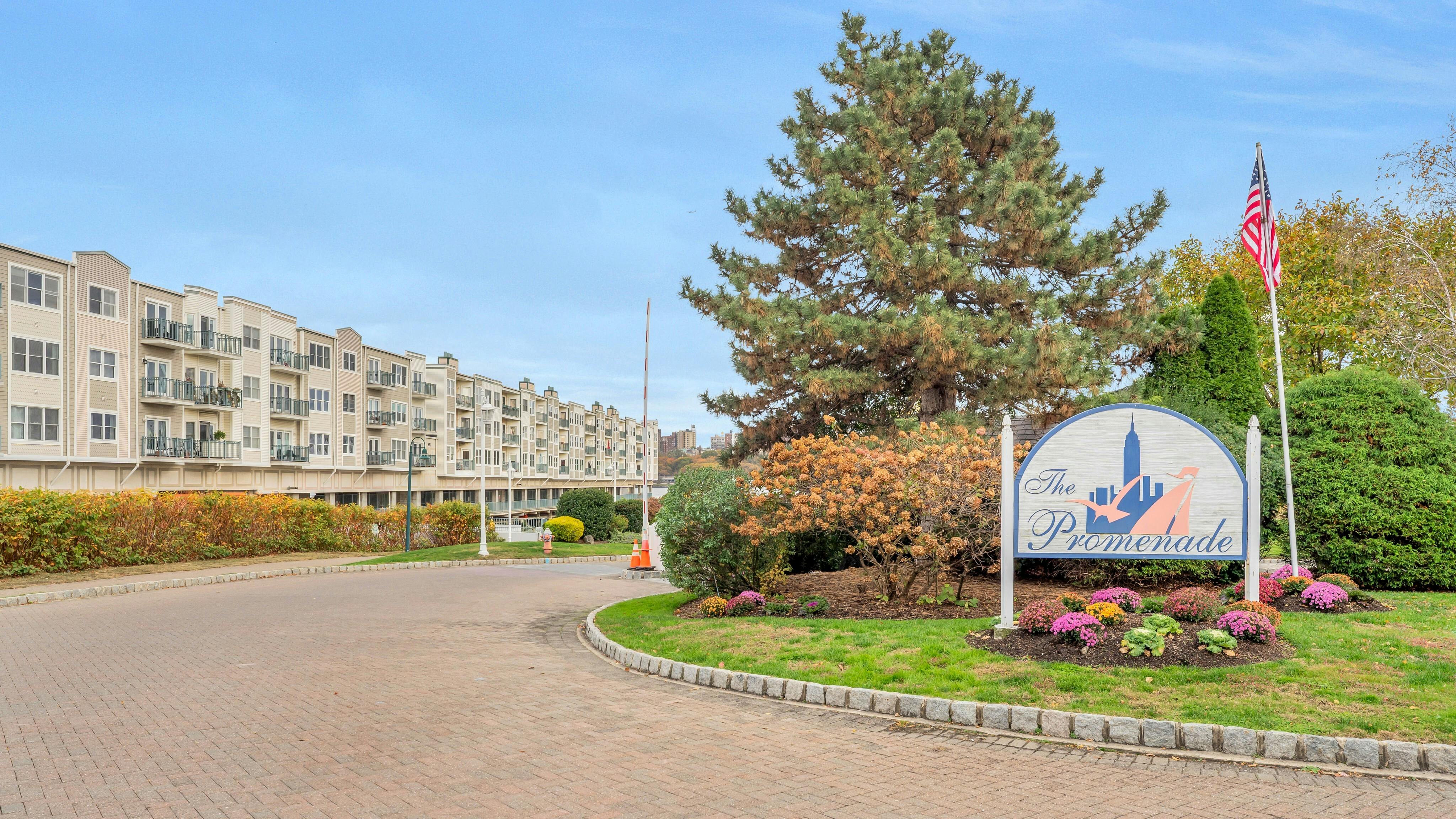 306 The Promenade 
