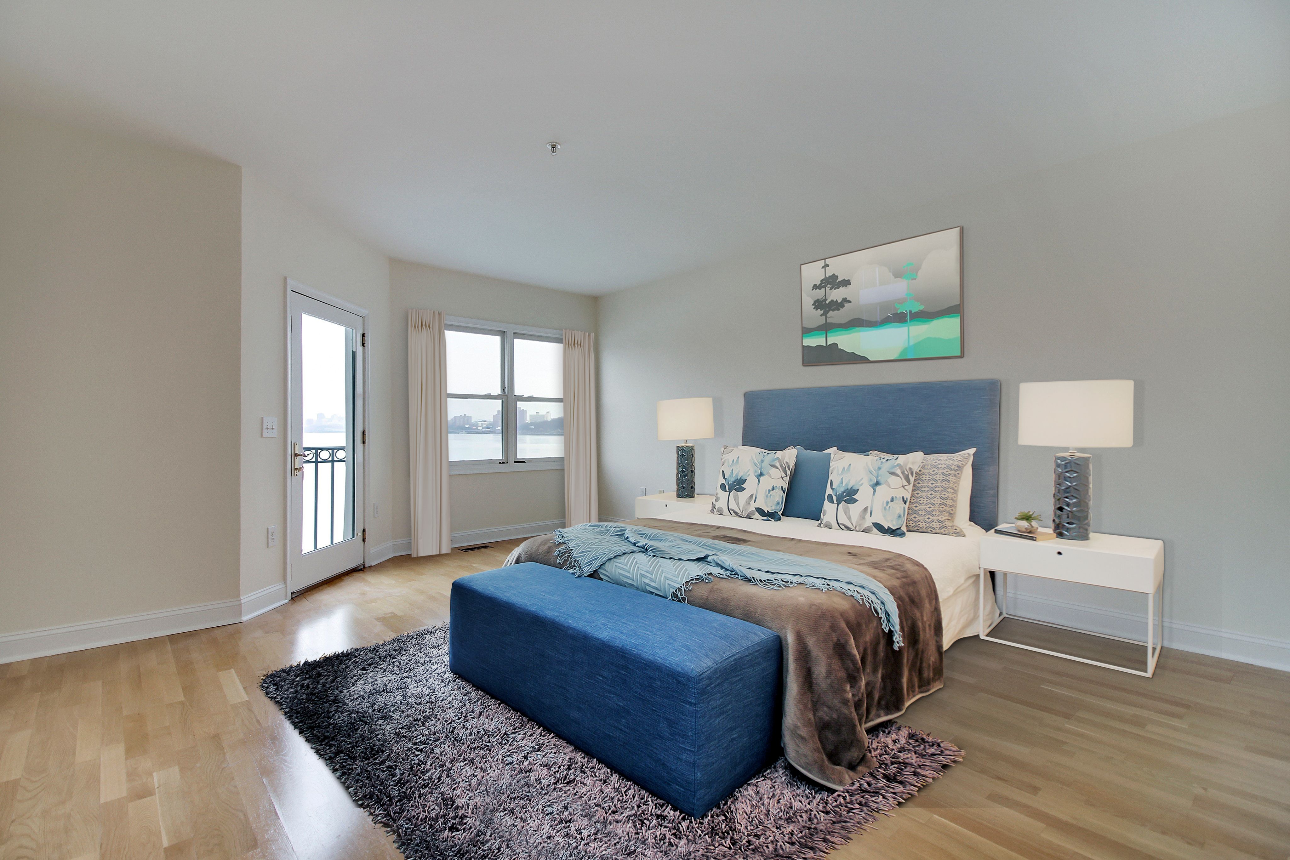 306 The Promenade 