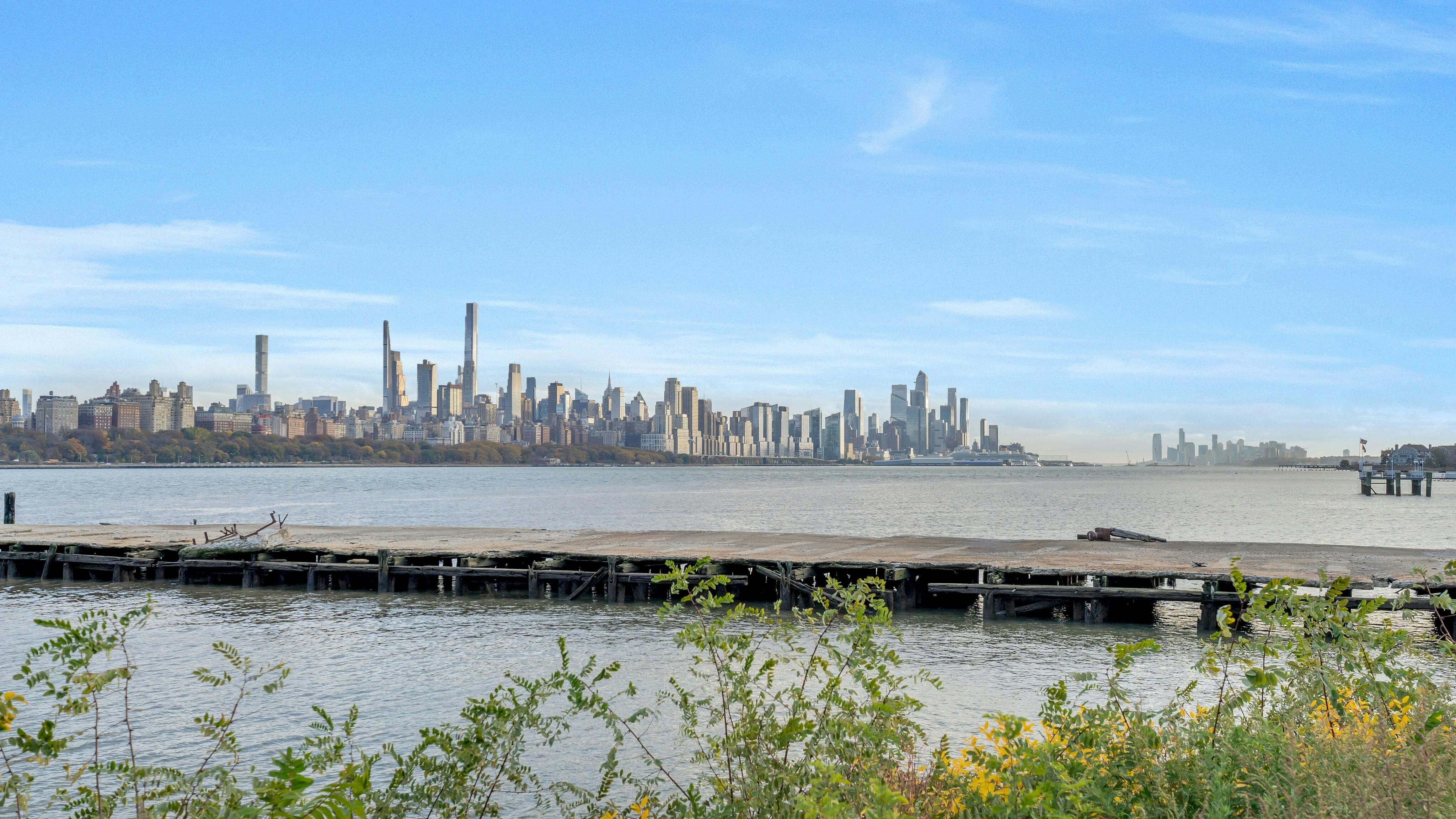 306 The Promenade 