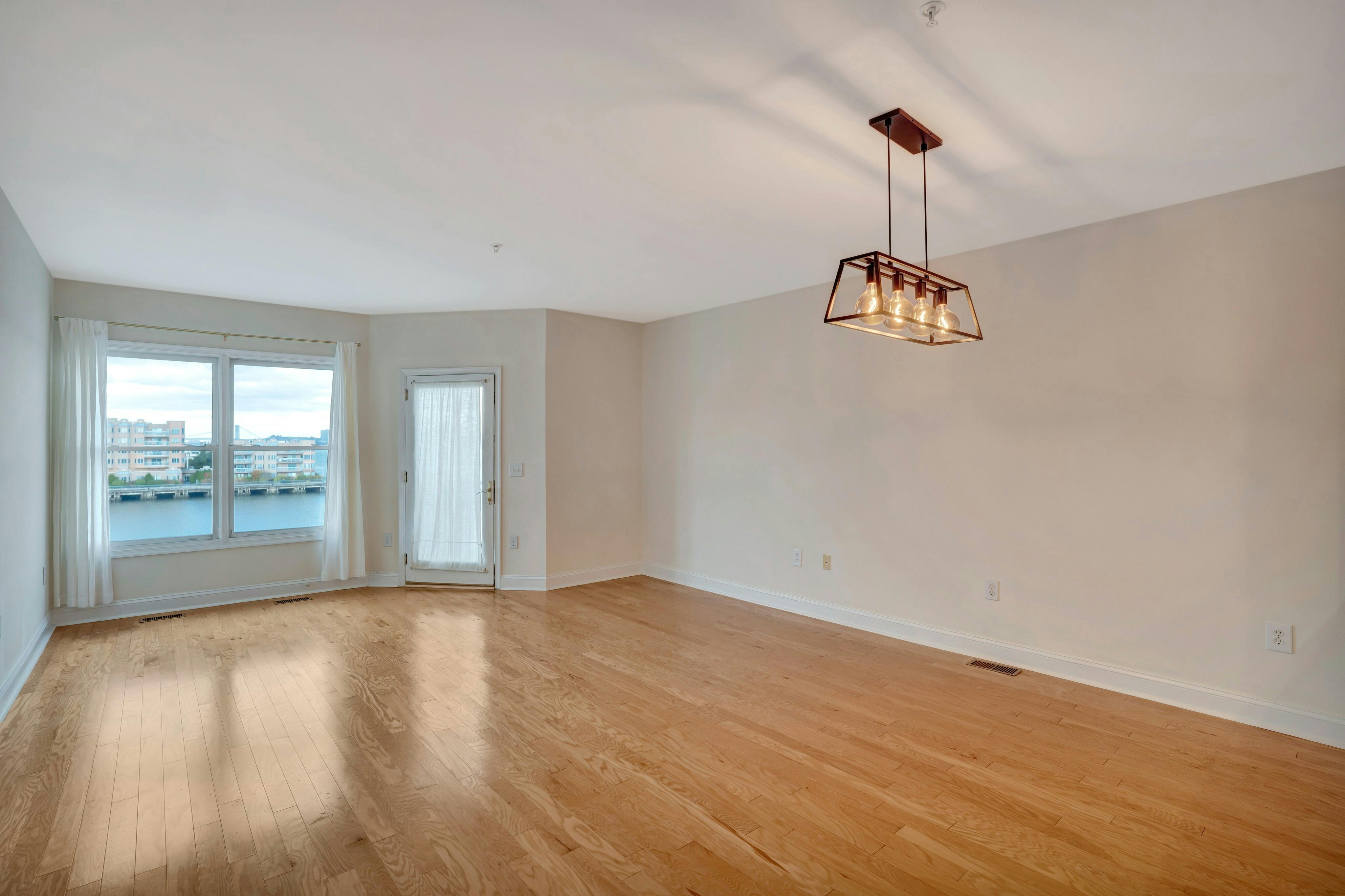 306 The Promenade 