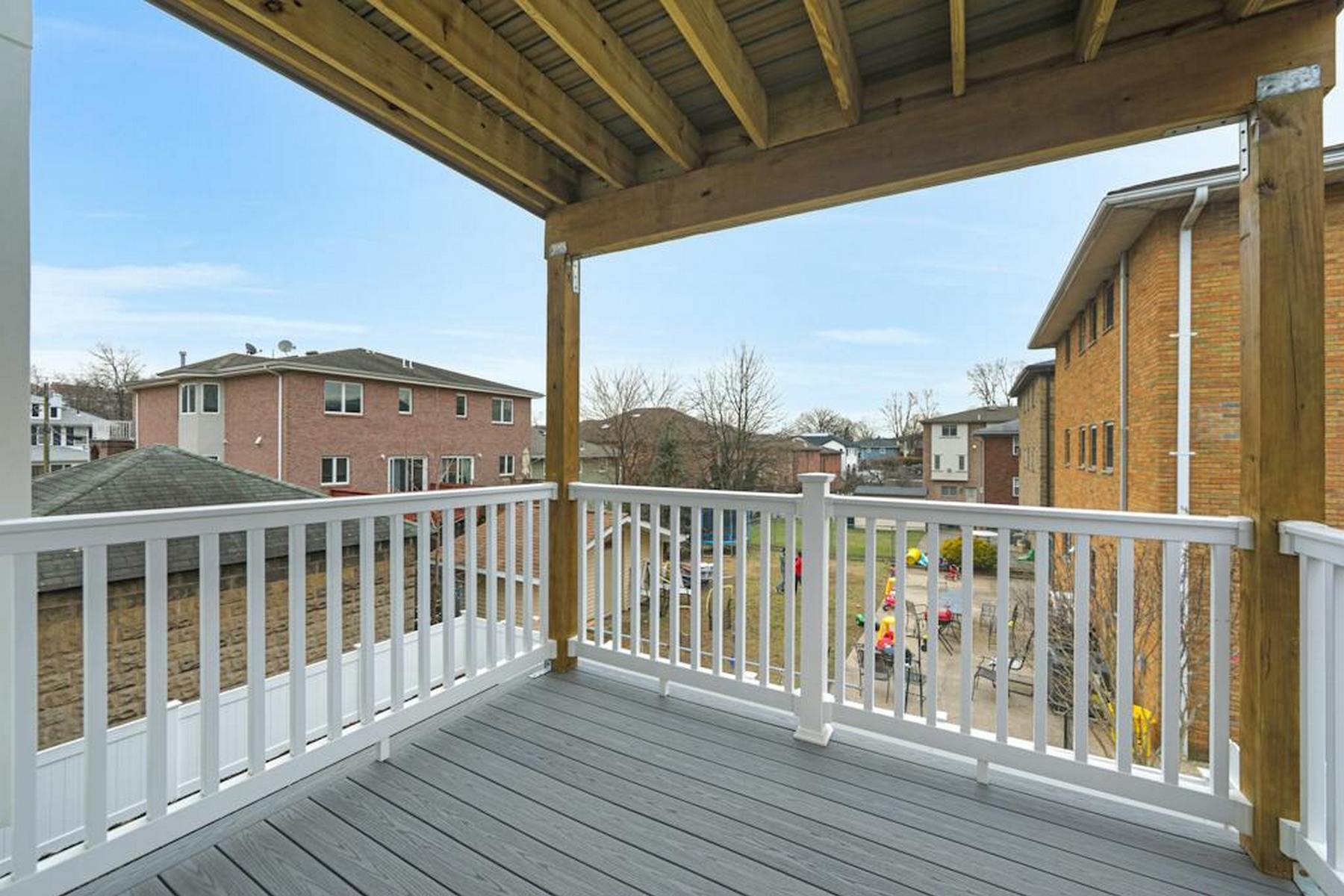 122 E Brinkerhoff Avenue 